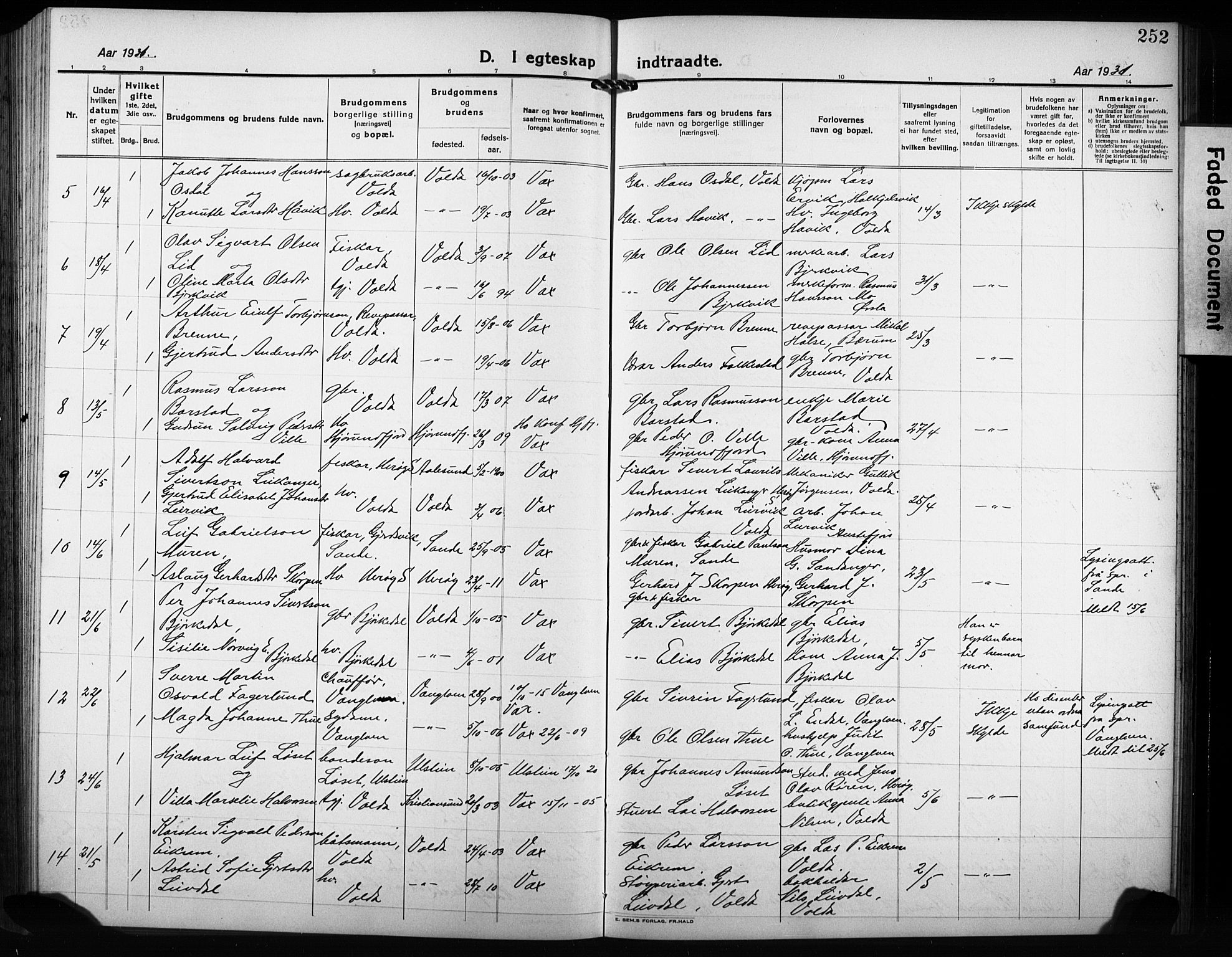 Ministerialprotokoller, klokkerbøker og fødselsregistre - Møre og Romsdal, AV/SAT-A-1454/511/L0160: Klokkerbok nr. 511C06, 1920-1932, s. 252