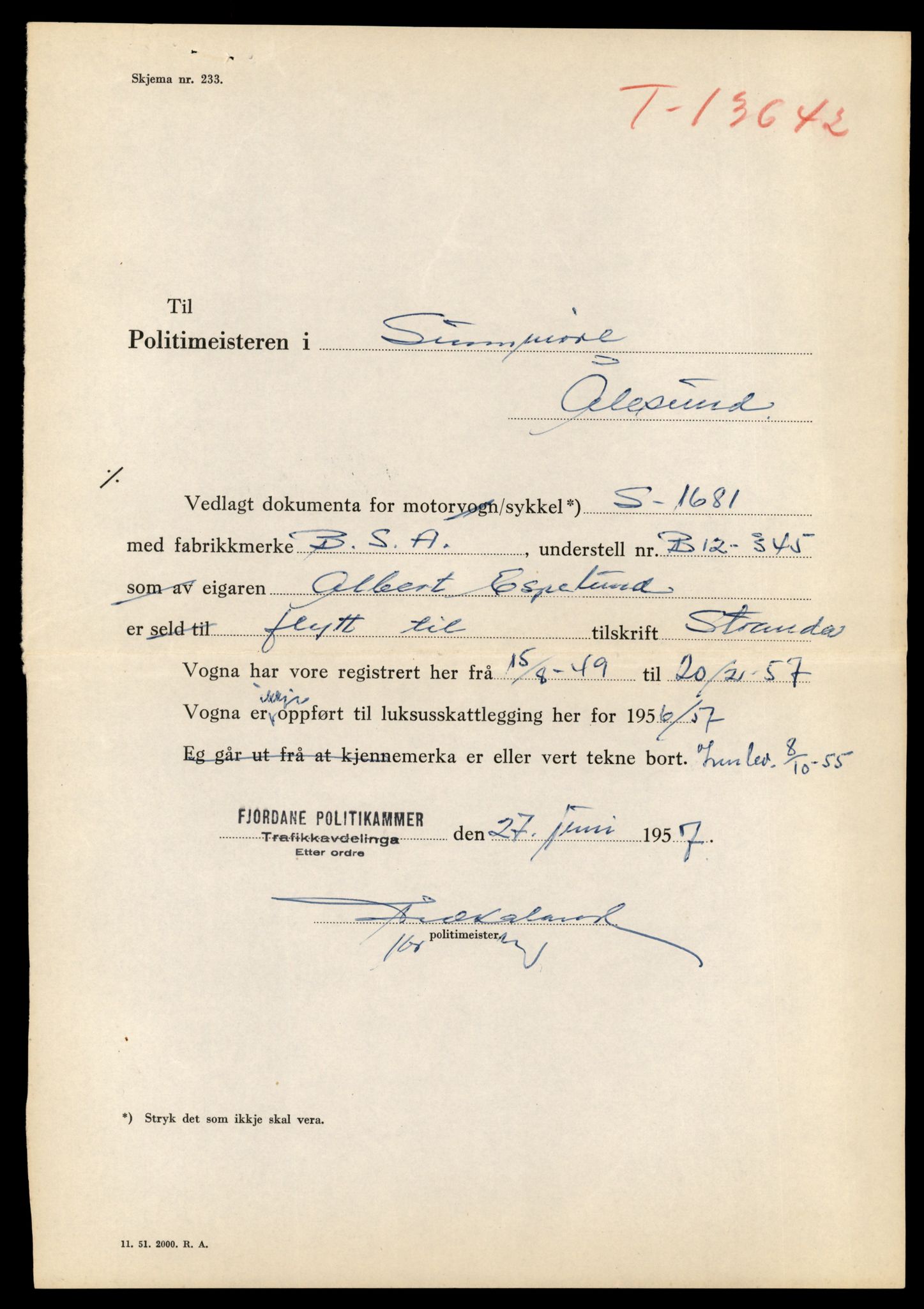 Møre og Romsdal vegkontor - Ålesund trafikkstasjon, AV/SAT-A-4099/F/Fe/L0040: Registreringskort for kjøretøy T 13531 - T 13709, 1927-1998, s. 1955