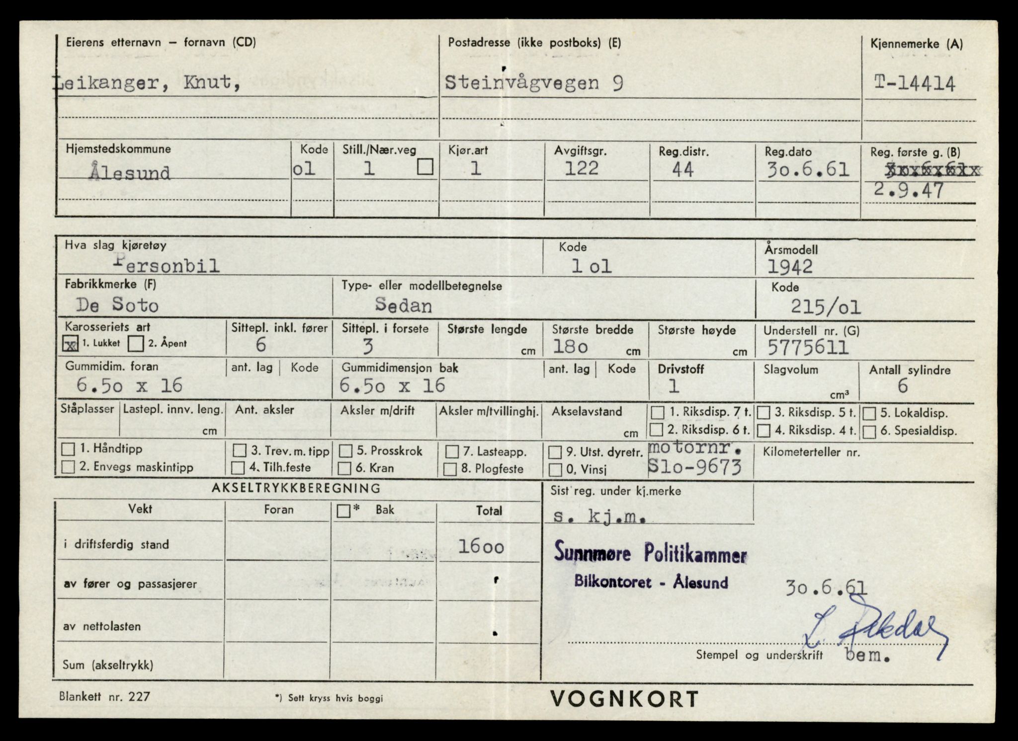Møre og Romsdal vegkontor - Ålesund trafikkstasjon, AV/SAT-A-4099/F/Fe/L0045: Registreringskort for kjøretøy T 14320 - T 14444, 1927-1998, s. 2391