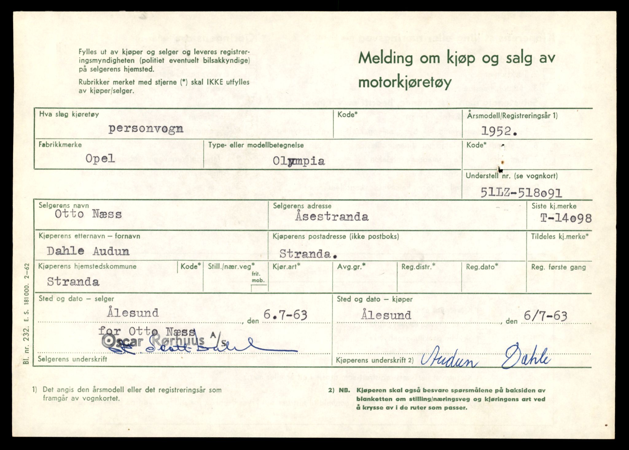 Møre og Romsdal vegkontor - Ålesund trafikkstasjon, AV/SAT-A-4099/F/Fe/L0043: Registreringskort for kjøretøy T 14080 - T 14204, 1927-1998, s. 451