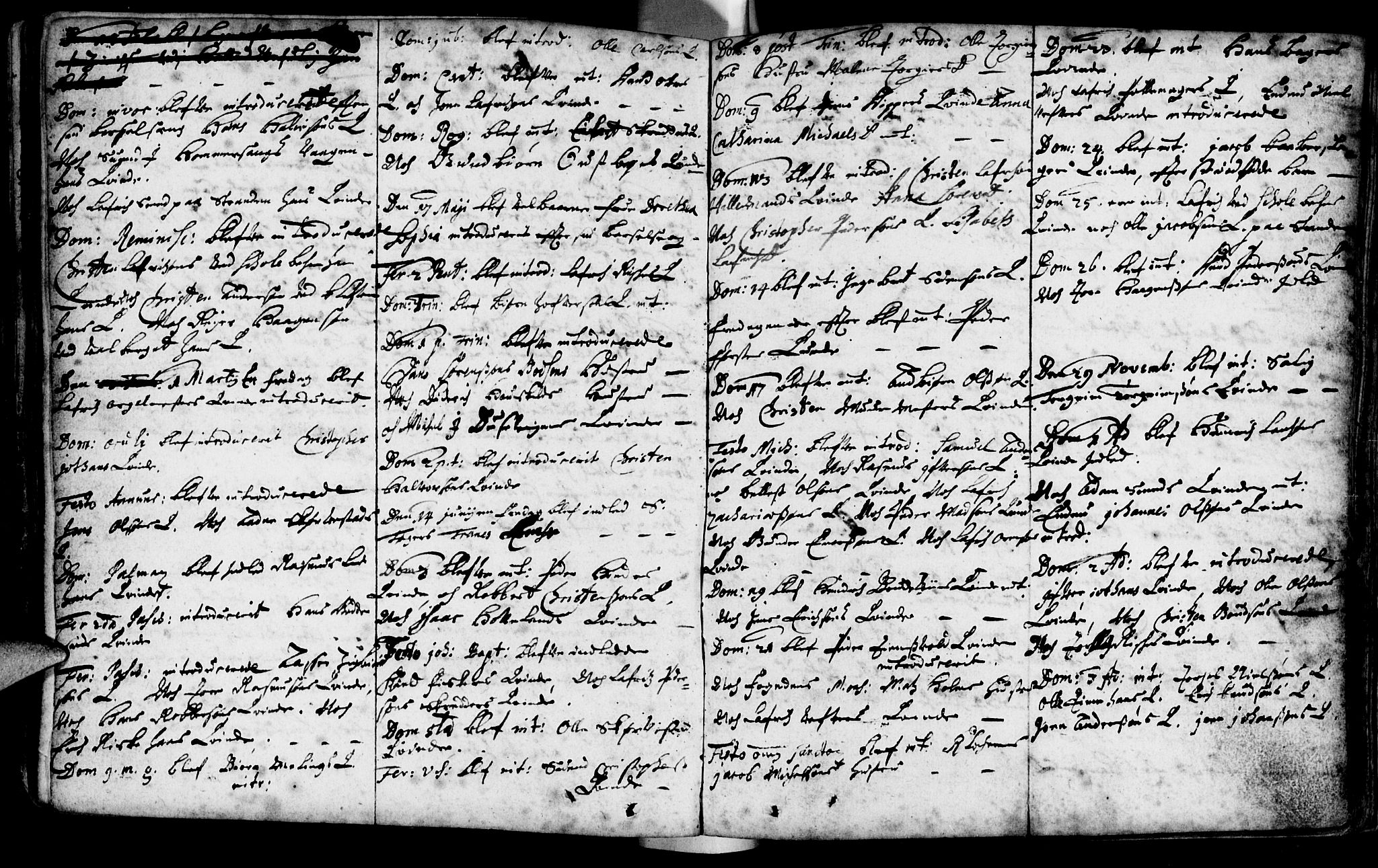 Domkirken sokneprestkontor, AV/SAST-A-101812/001/30/30BA/L0001: Ministerialbok nr. A 1 /1, 1688-1727