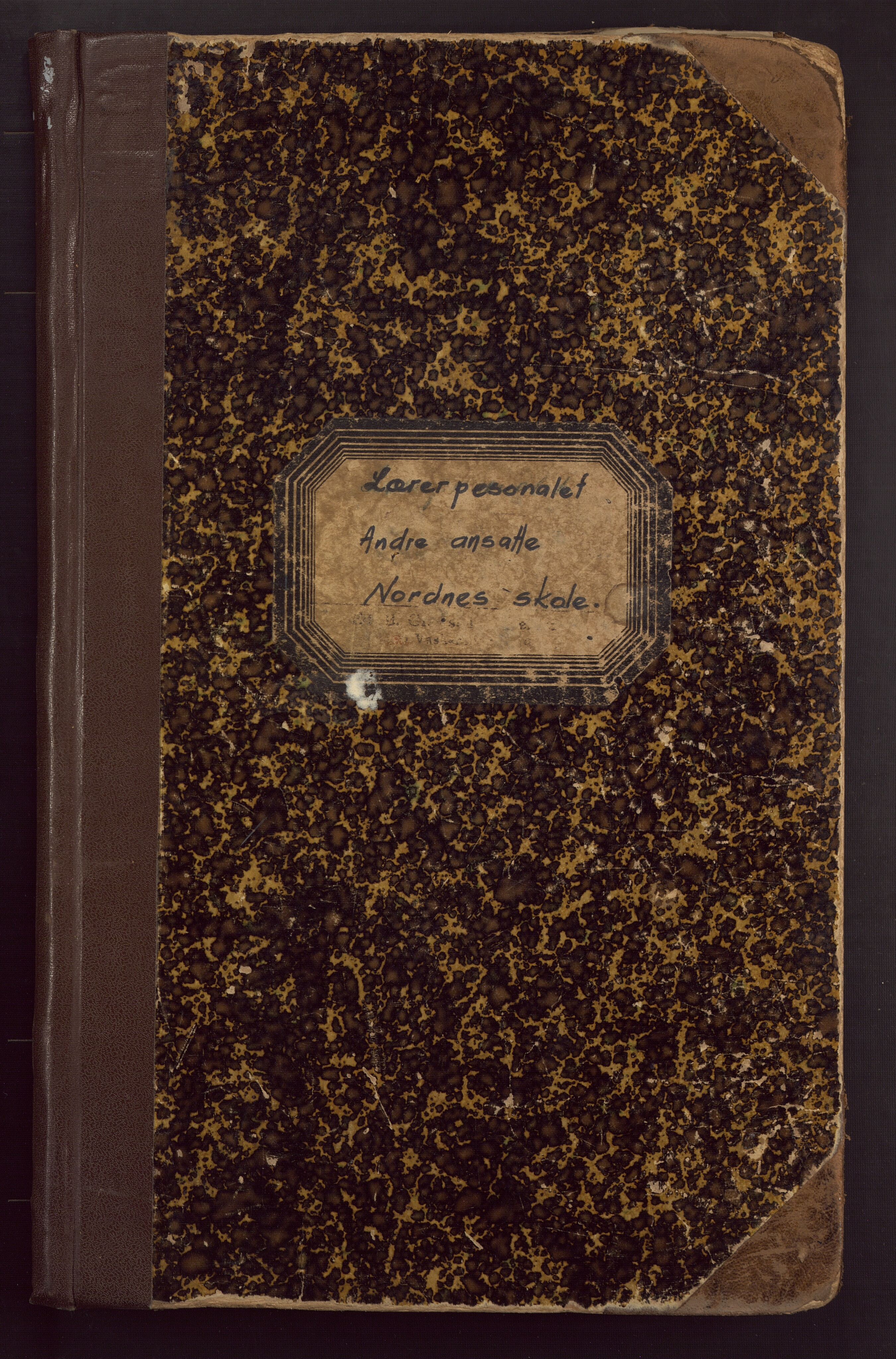 Nordnes skole, BBA/A-0316/P/Pa/Paa/L0001: Oversikt over ansatte , 1919-1980