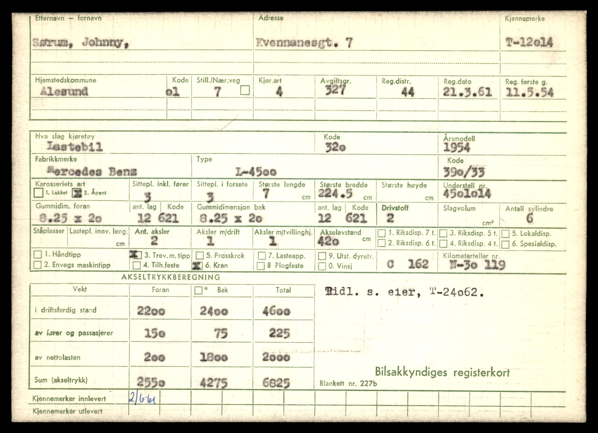 Møre og Romsdal vegkontor - Ålesund trafikkstasjon, AV/SAT-A-4099/F/Fe/L0032: Registreringskort for kjøretøy T 11997 - T 12149, 1927-1998, s. 485