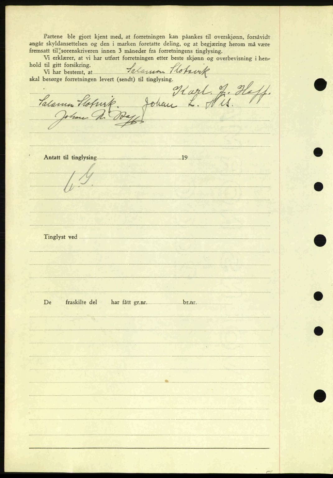 Nordre Sunnmøre sorenskriveri, AV/SAT-A-0006/1/2/2C/2Ca: Pantebok nr. A20a, 1945-1945, Dagboknr: 975/1945