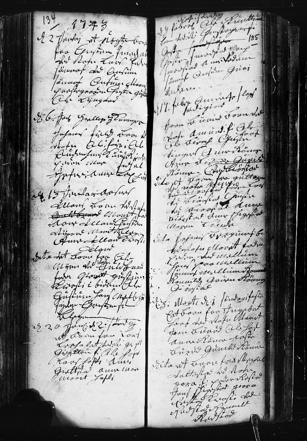 Fåberg prestekontor, AV/SAH-PREST-086/H/Ha/Hab/L0001: Klokkerbok nr. 1, 1727-1767, s. 134-135