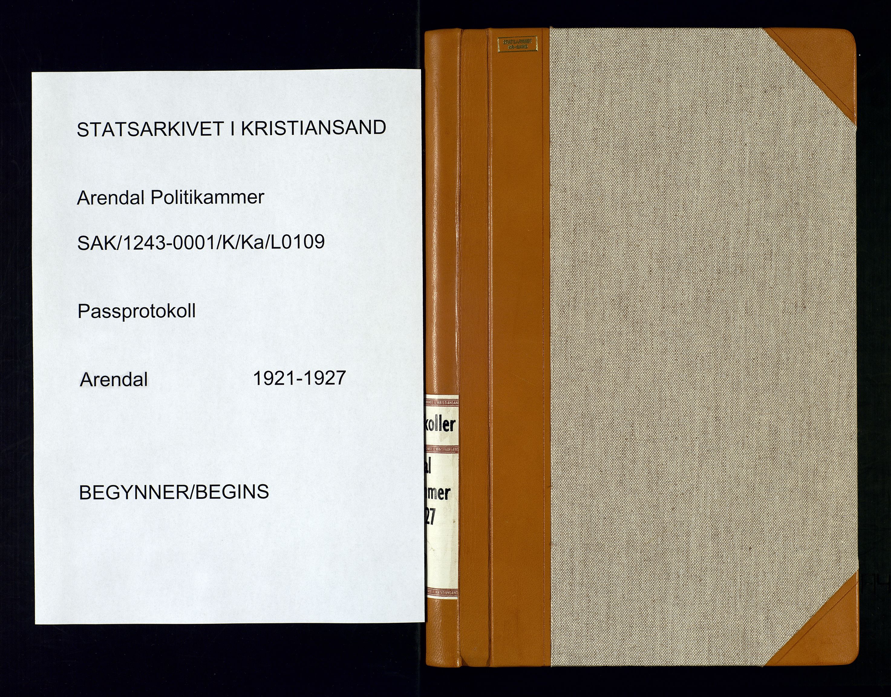 Arendal politikammer - 1, SAK/1243-0001/K/Ka/L0109: Passprotokoll, 1921-1927
