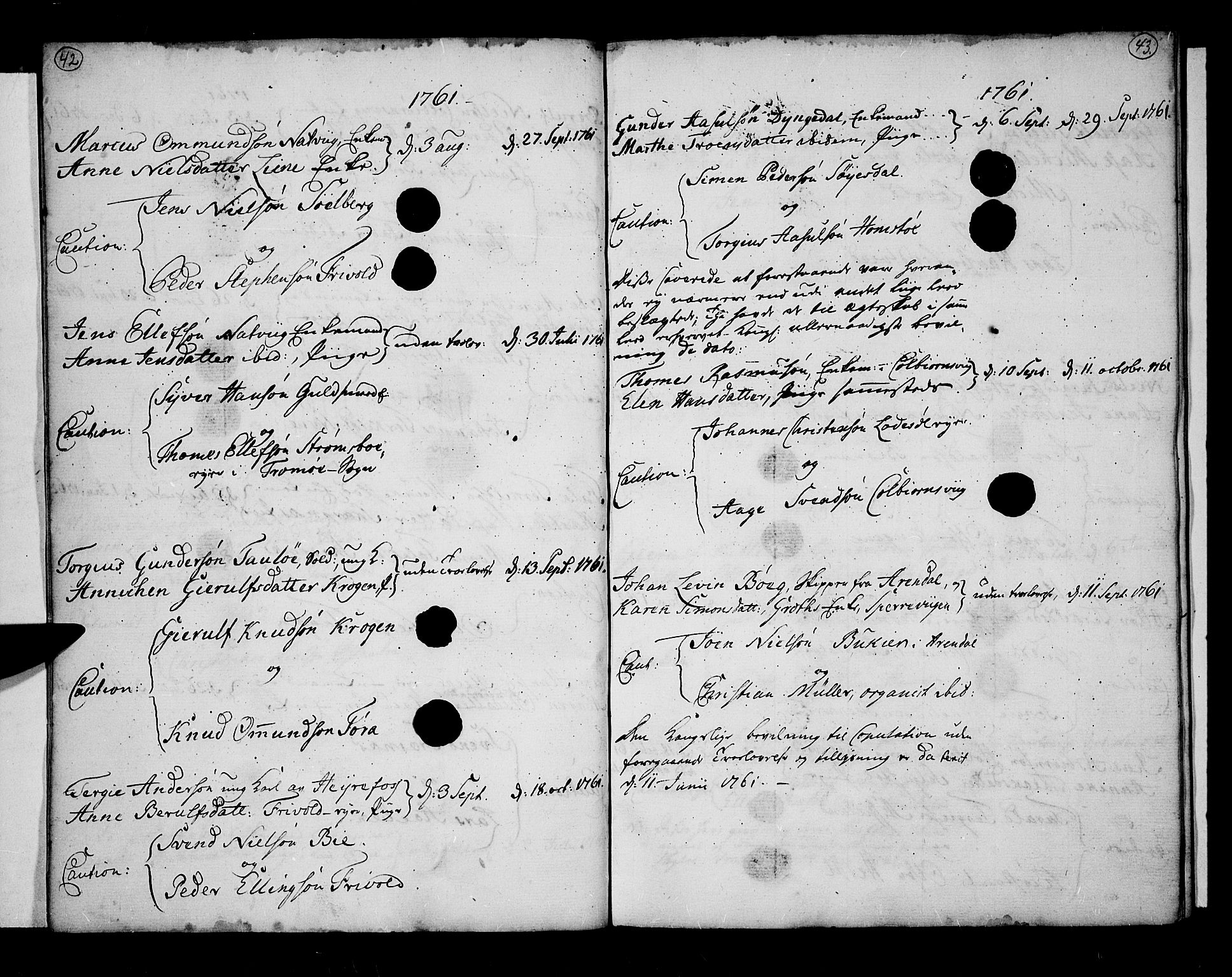 Øyestad sokneprestkontor, AV/SAK-1111-0049/F/Fa/L0007: Ministerialbok nr. A 7, 1758-1767, s. 42-43