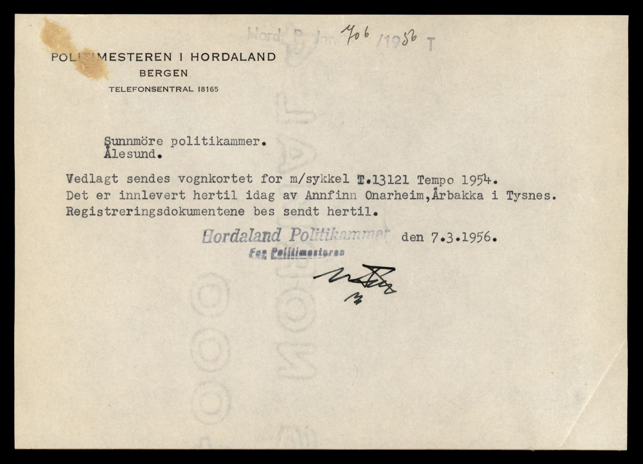 Møre og Romsdal vegkontor - Ålesund trafikkstasjon, AV/SAT-A-4099/F/Fe/L0037: Registreringskort for kjøretøy T 13031 - T 13179, 1927-1998, s. 1858