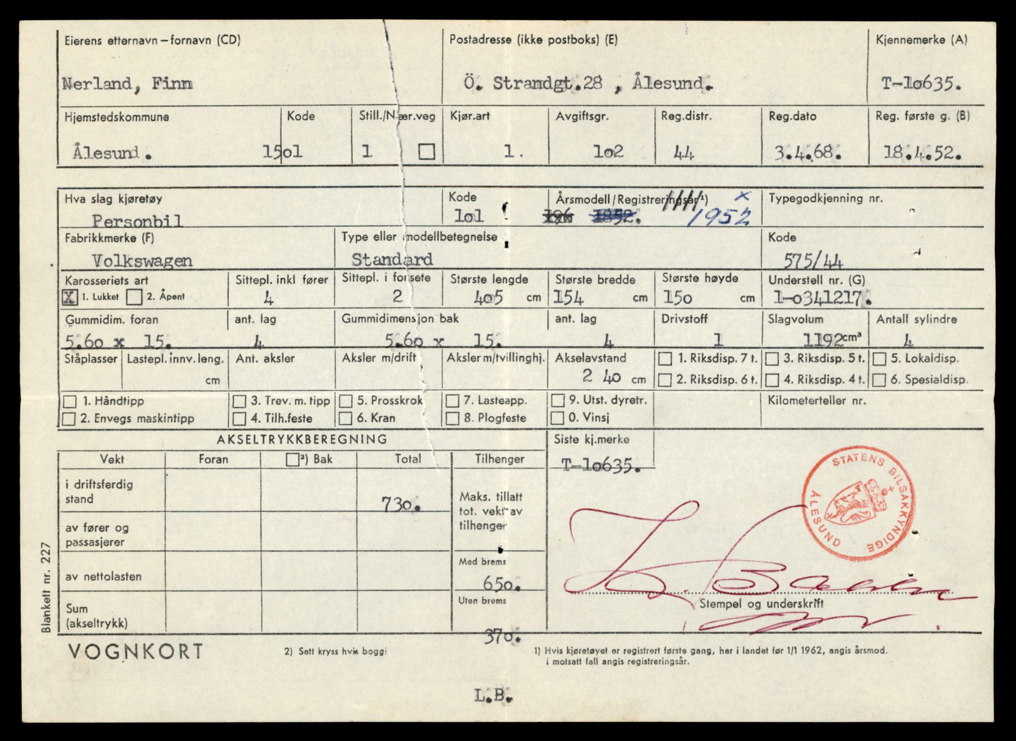 Møre og Romsdal vegkontor - Ålesund trafikkstasjon, AV/SAT-A-4099/F/Fe/L0022: Registreringskort for kjøretøy T 10584 - T 10694, 1927-1998, s. 1579