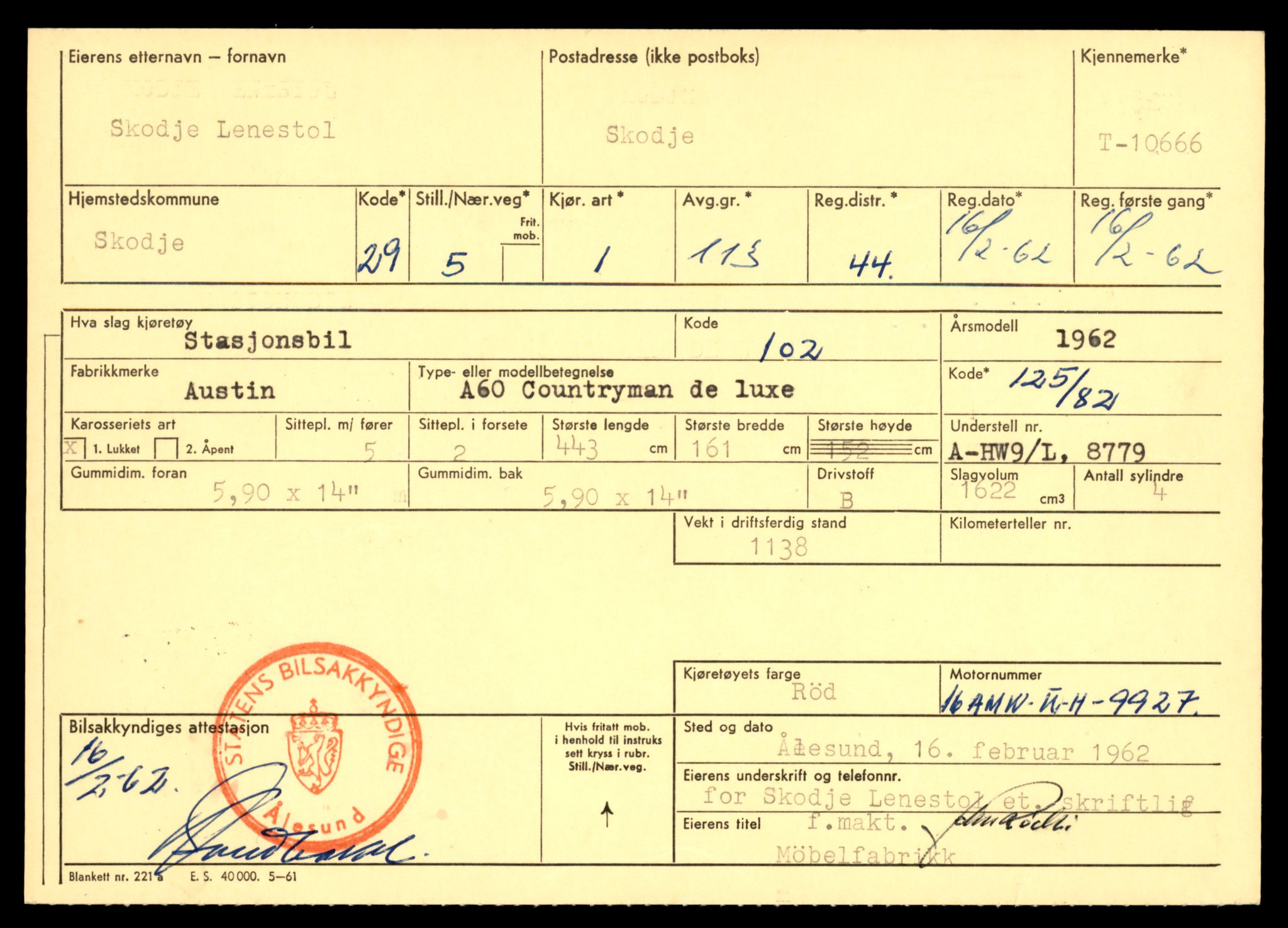 Møre og Romsdal vegkontor - Ålesund trafikkstasjon, AV/SAT-A-4099/F/Fe/L0022: Registreringskort for kjøretøy T 10584 - T 10694, 1927-1998, s. 2283