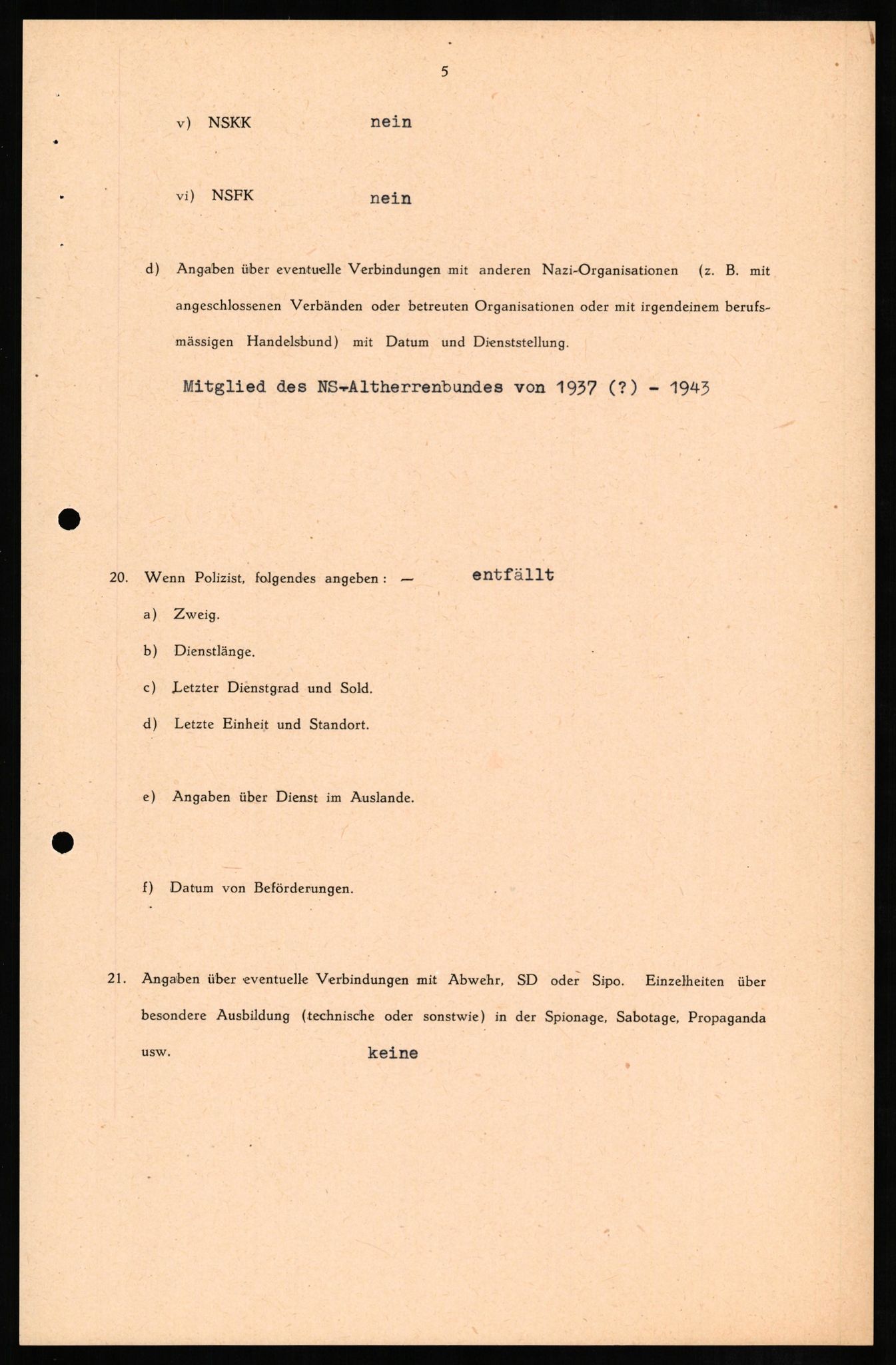 Forsvaret, Forsvarets overkommando II, AV/RA-RAFA-3915/D/Db/L0010: CI Questionaires. Tyske okkupasjonsstyrker i Norge. Tyskere., 1945-1946, s. 157