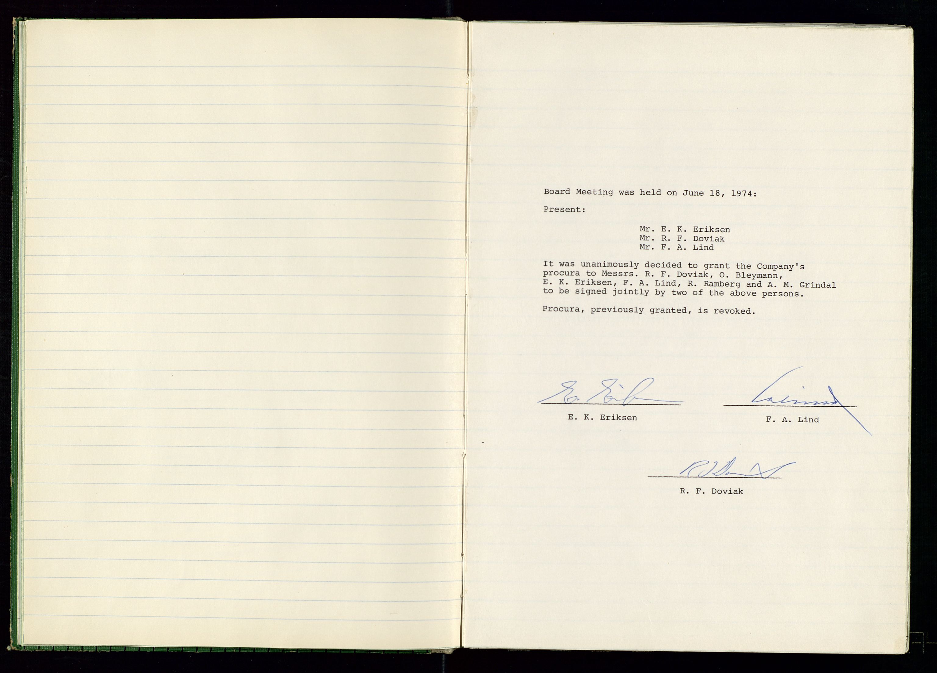 PA 1538 - Exxon Chemical Norge A/S, SAST/A-101958/A/Aa/L0001/0001: Generalforsamlinger og styreprotokoller / Styreprotokoll, 1966-1996