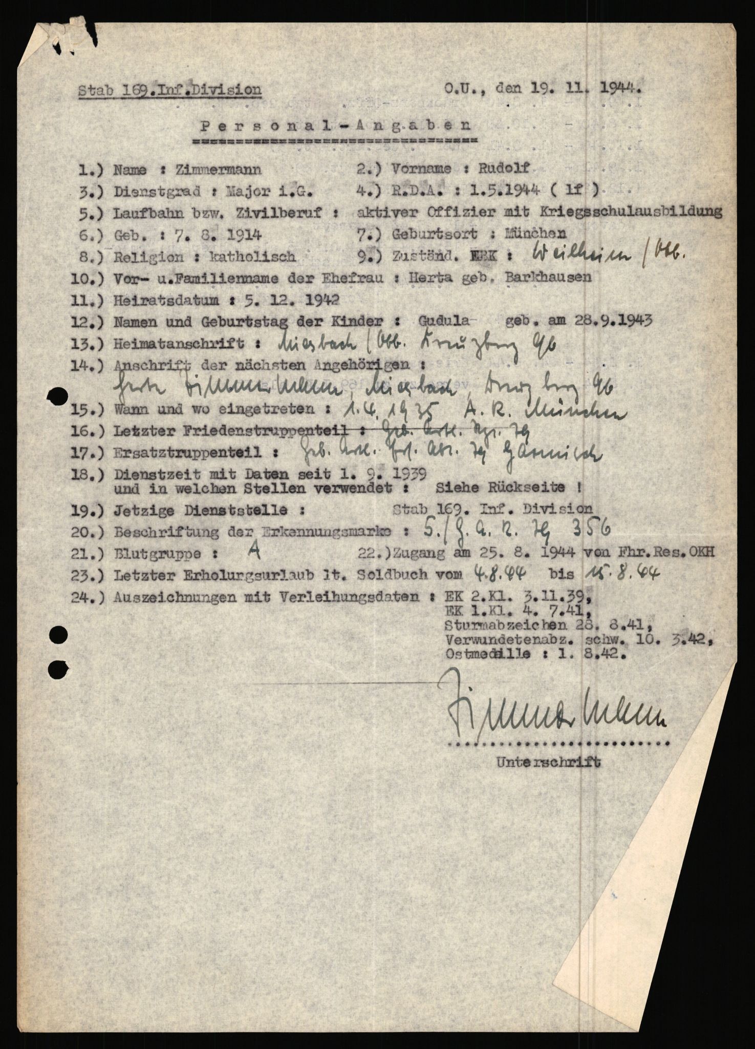 Forsvarets Overkommando. 2 kontor. Arkiv 11.4. Spredte tyske arkivsaker, AV/RA-RAFA-7031/D/Dar/Dara/L0019: Personalbøker og diverse, 1940-1945, s. 662