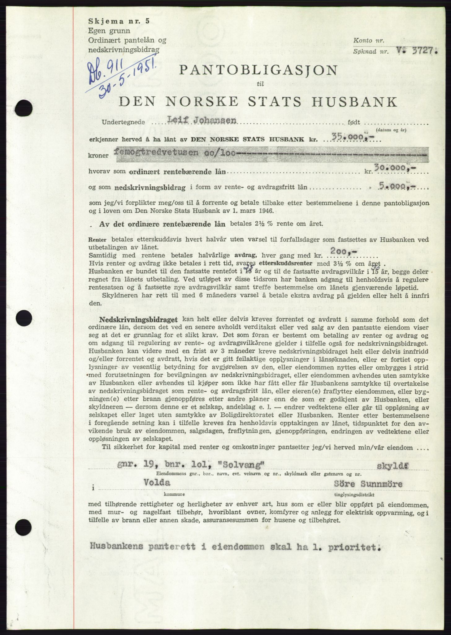 Søre Sunnmøre sorenskriveri, SAT/A-4122/1/2/2C/L0120: Pantebok nr. 8B, 1951-1951, Dagboknr: 911/1951