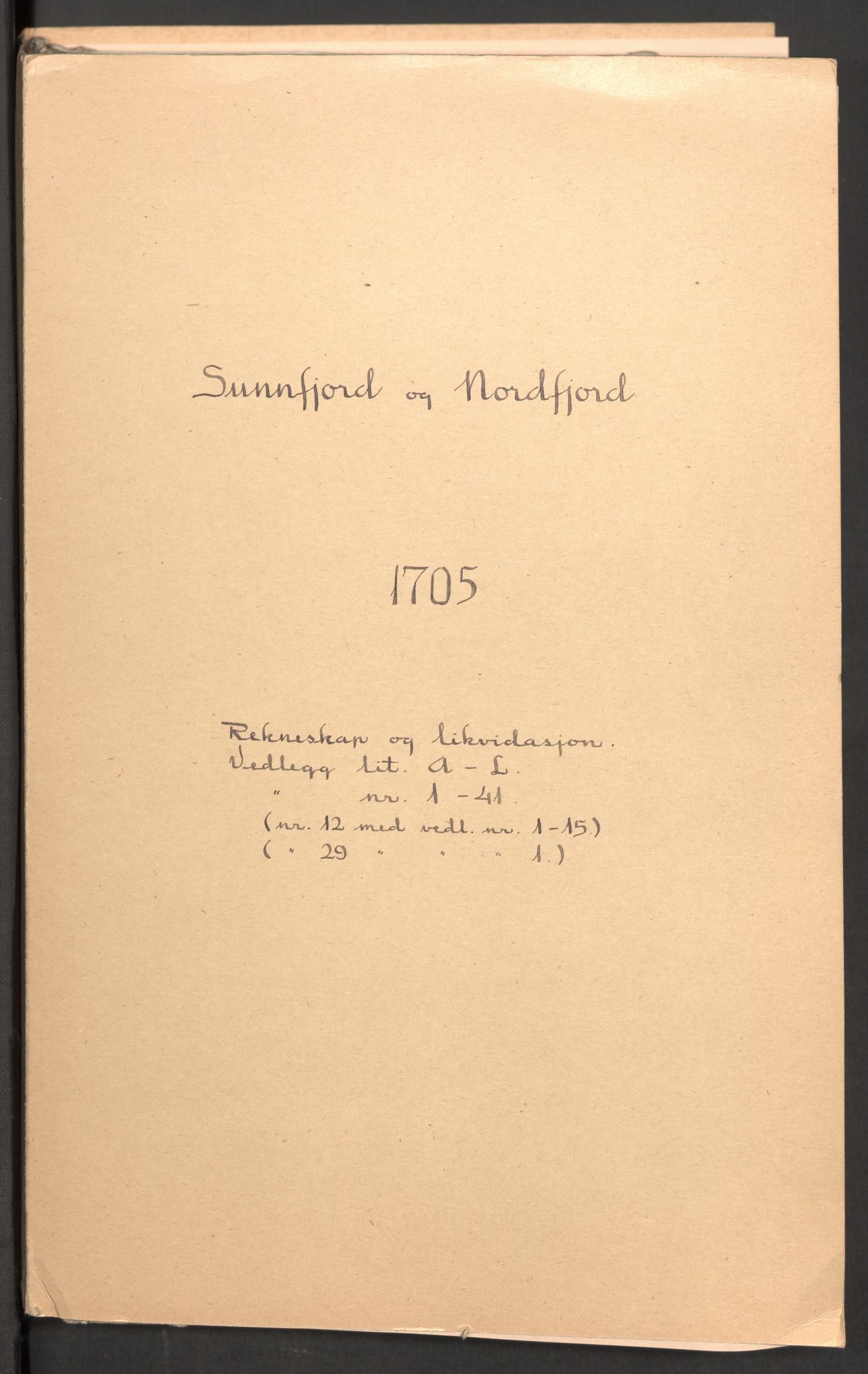 Rentekammeret inntil 1814, Reviderte regnskaper, Fogderegnskap, AV/RA-EA-4092/R53/L3429: Fogderegnskap Sunn- og Nordfjord, 1705, s. 2