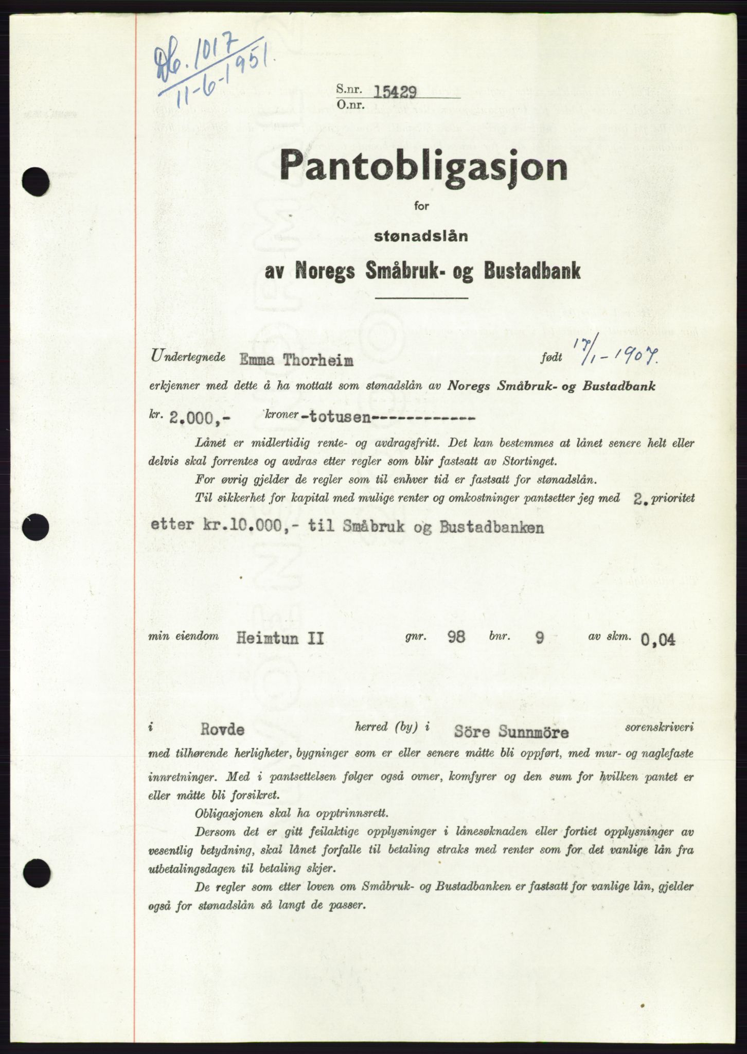 Søre Sunnmøre sorenskriveri, AV/SAT-A-4122/1/2/2C/L0120: Pantebok nr. 8B, 1951-1951, Dagboknr: 1017/1951