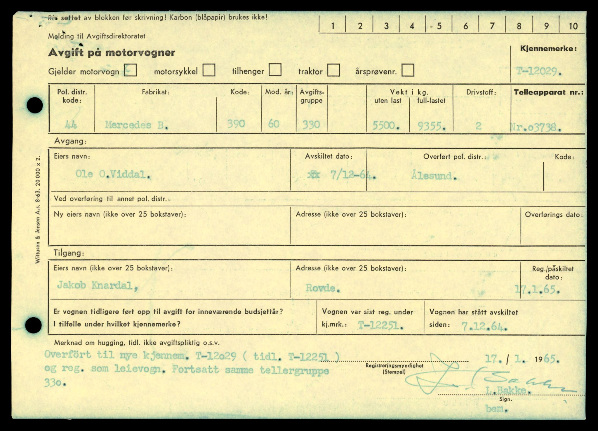 Møre og Romsdal vegkontor - Ålesund trafikkstasjon, AV/SAT-A-4099/F/Fe/L0033: Registreringskort for kjøretøy T 12151 - T 12474, 1927-1998, s. 2695