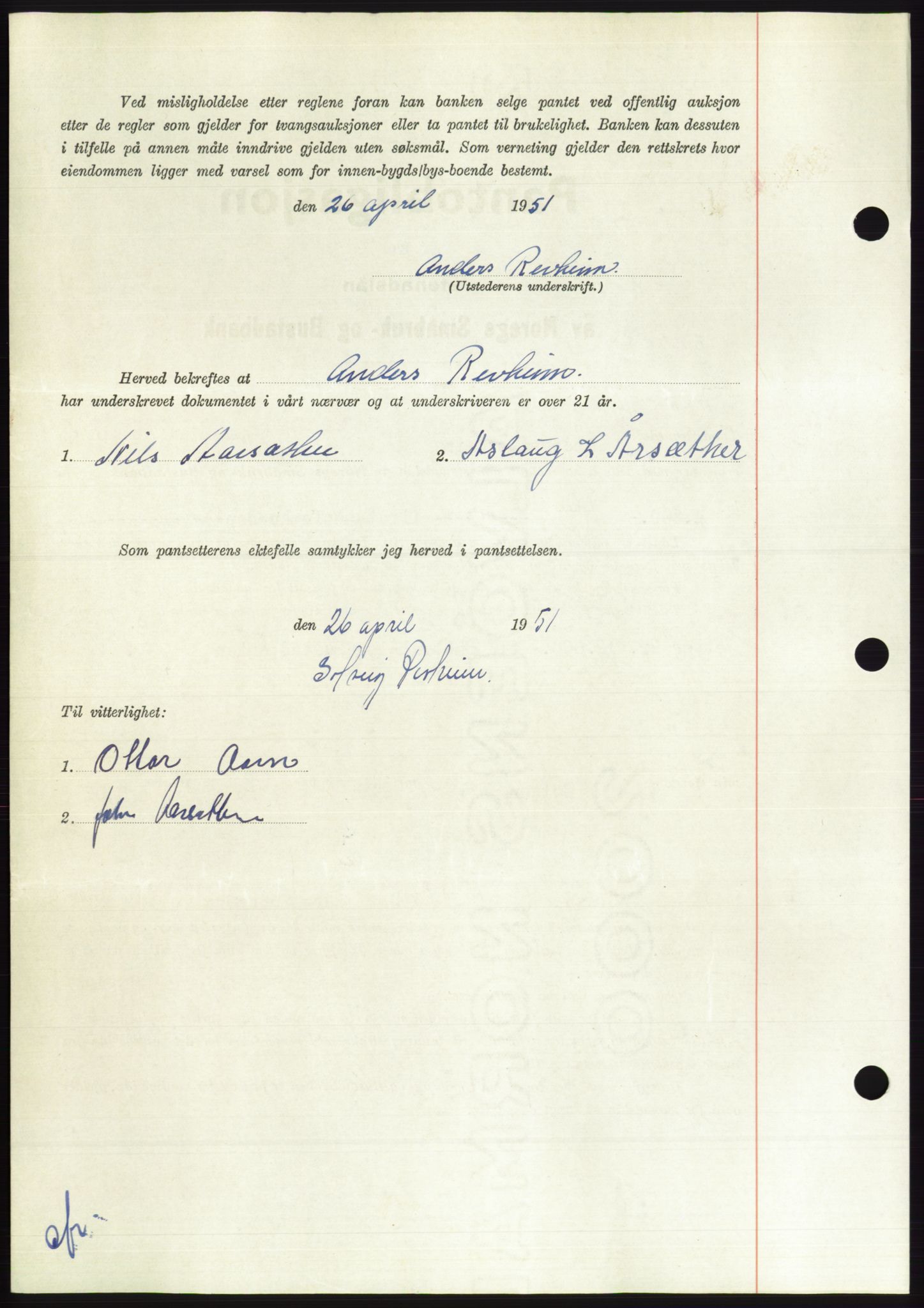 Søre Sunnmøre sorenskriveri, AV/SAT-A-4122/1/2/2C/L0120: Pantebok nr. 8B, 1951-1951, Dagboknr: 774/1951