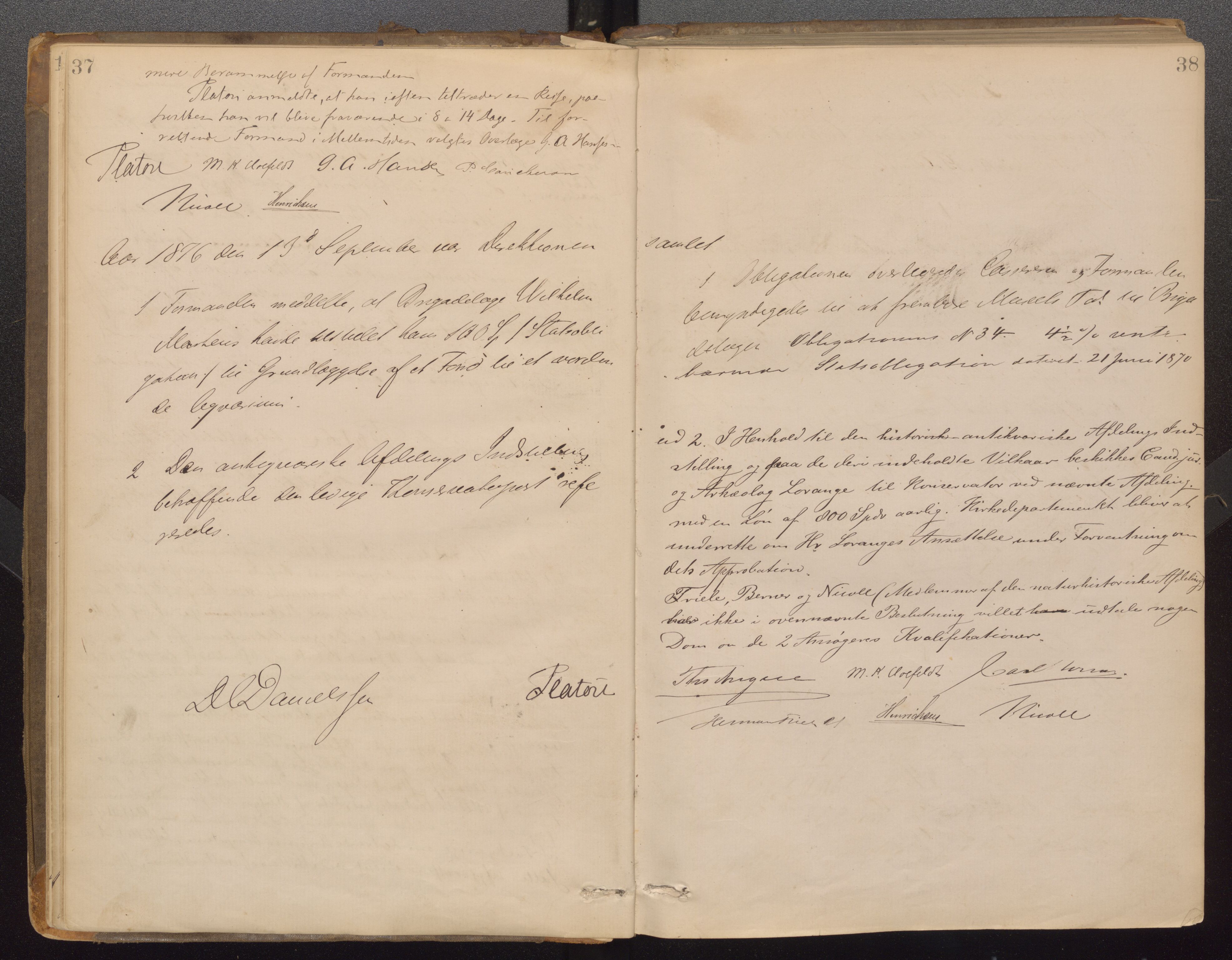 Bergens Museum, UMB/A007/A/Aa/L0007: Forhandlingsprotokoll , 1872-1906, s. 37,38