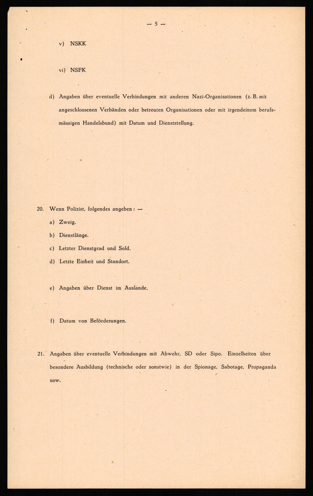 Forsvaret, Forsvarets overkommando II, AV/RA-RAFA-3915/D/Db/L0032: CI Questionaires. Tyske okkupasjonsstyrker i Norge. Tyskere., 1945-1946, s. 444