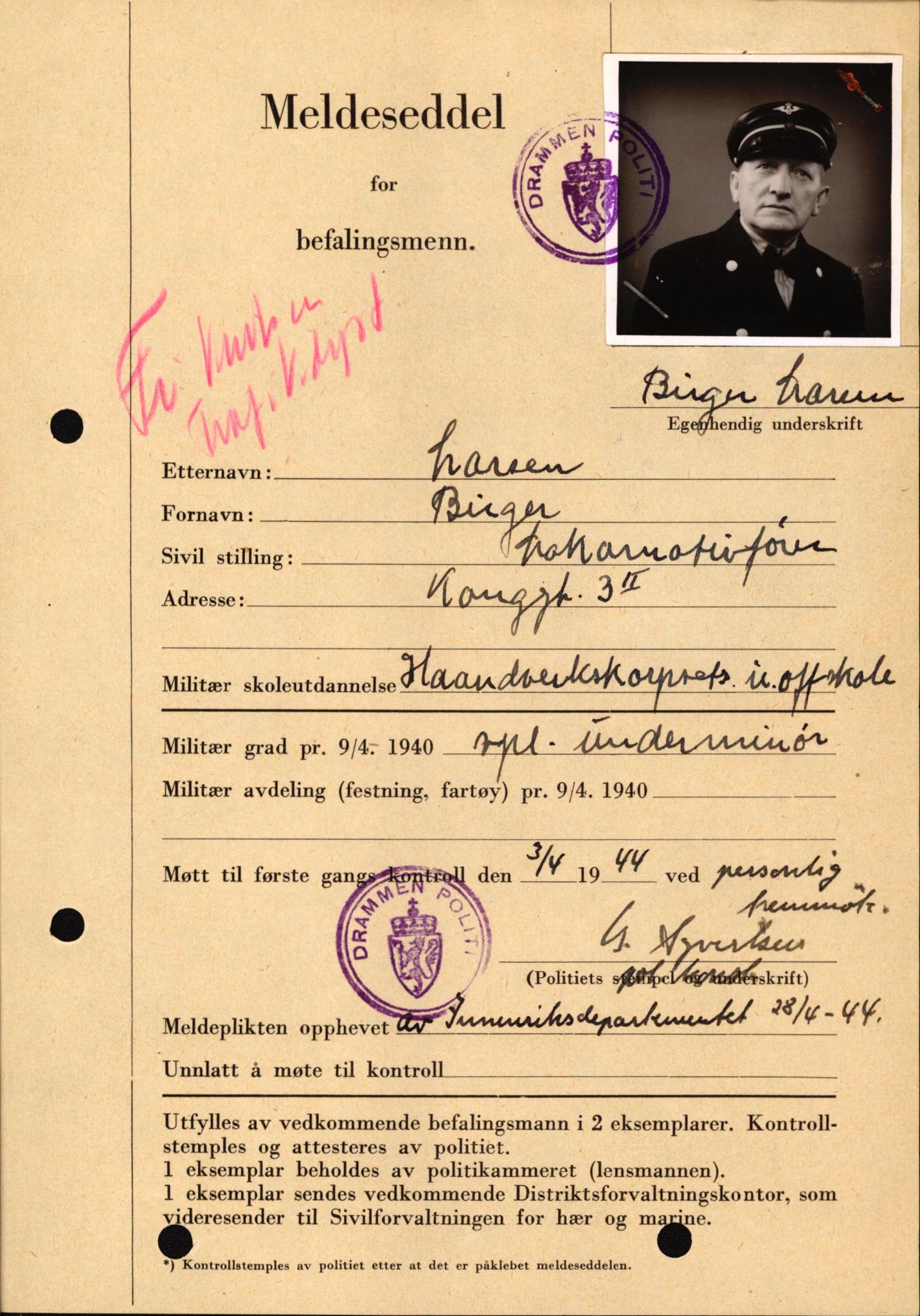 Forsvaret, Forsvarets krigshistoriske avdeling, AV/RA-RAFA-2017/Y/Yf/L0209: II-C-11-2121  -  Okkupasjonstiden.  Meldesedler for befal med foto og oppl. om militær grad 9. apr. 1940., 1944-1945, s. 25