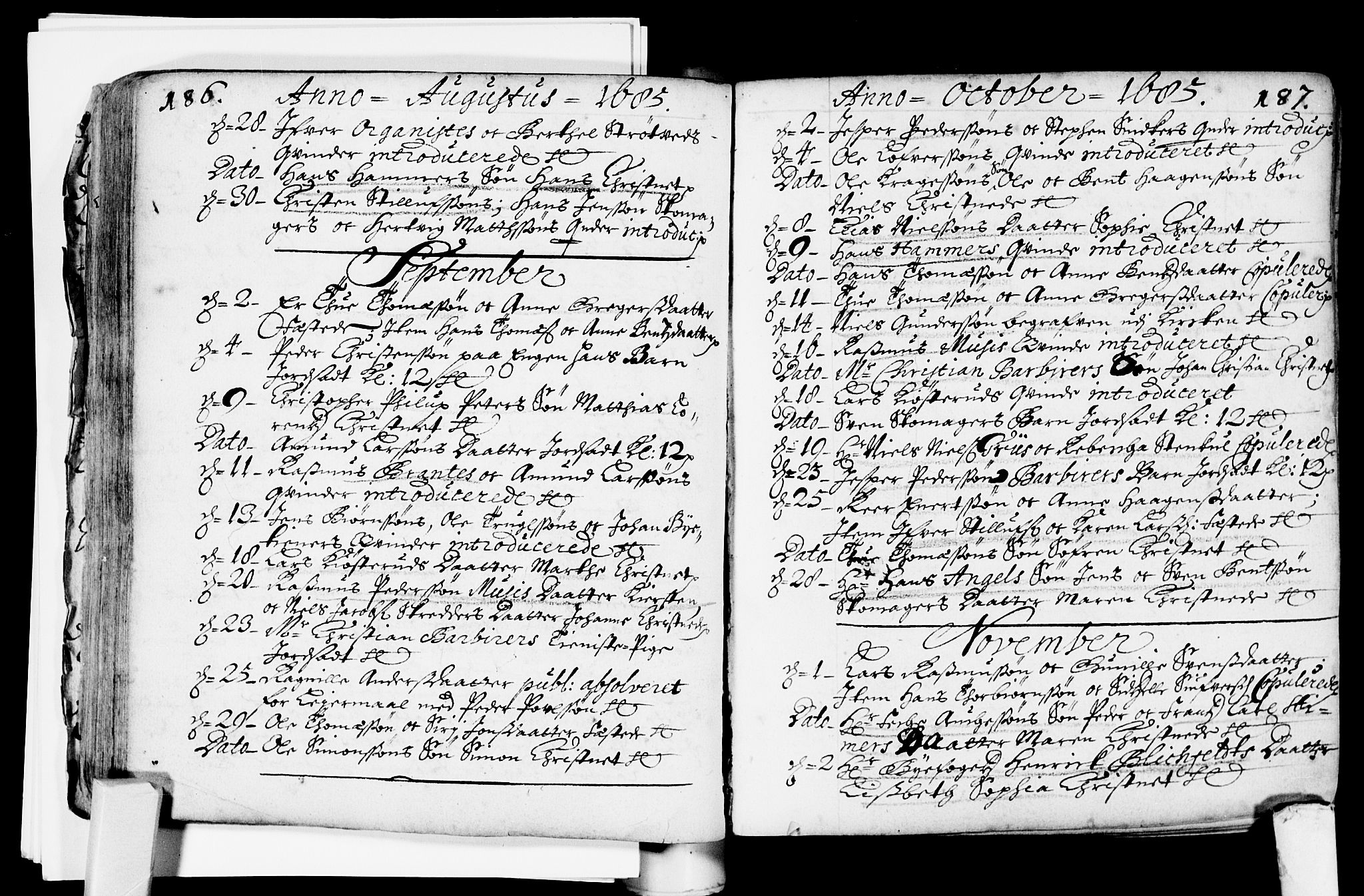 Bragernes kirkebøker, SAKO/A-6/F/Fa/L0002: Ministerialbok nr. I 2, 1680-1705, s. 186-187
