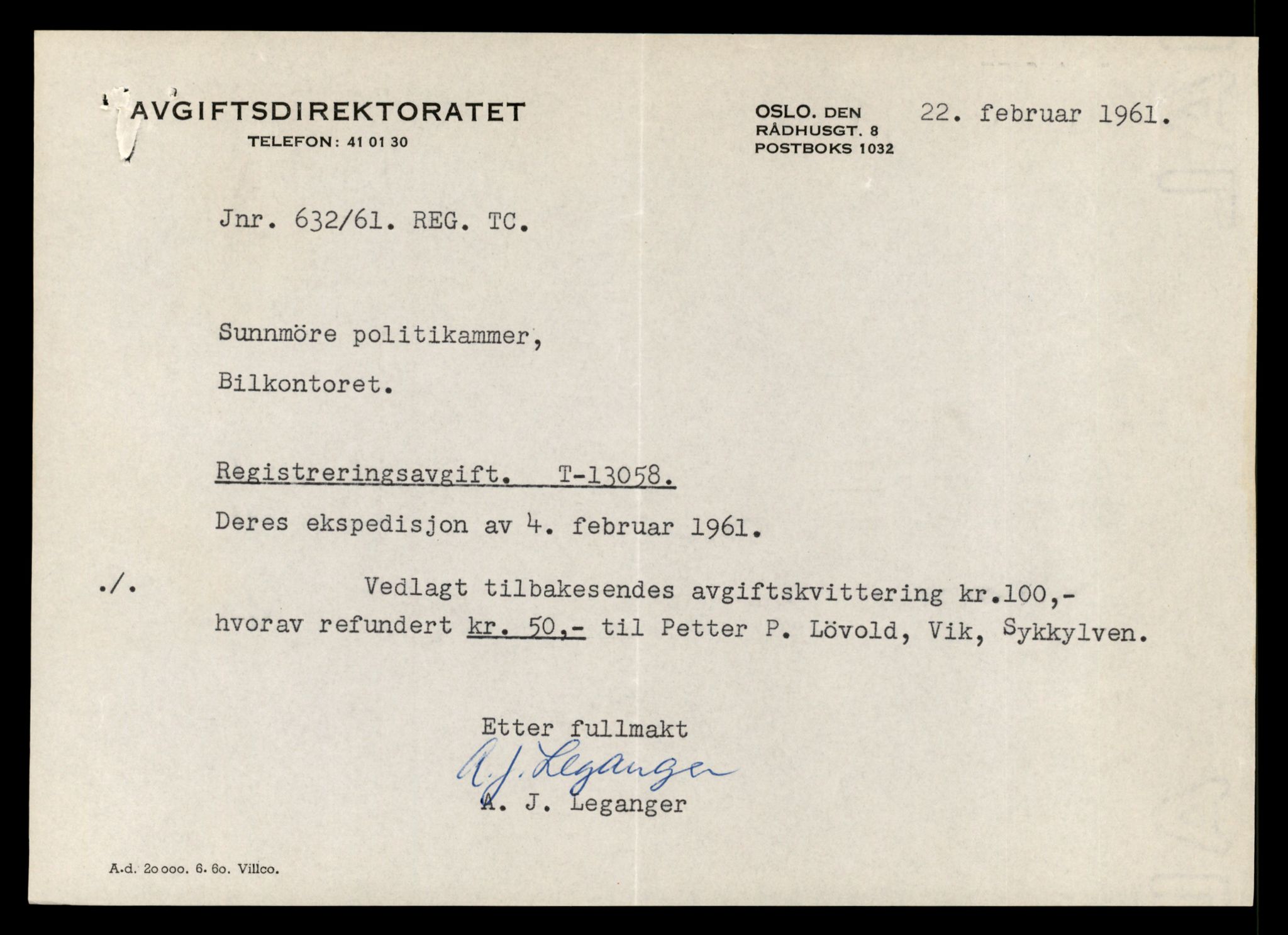 Møre og Romsdal vegkontor - Ålesund trafikkstasjon, AV/SAT-A-4099/F/Fe/L0037: Registreringskort for kjøretøy T 13031 - T 13179, 1927-1998, s. 573