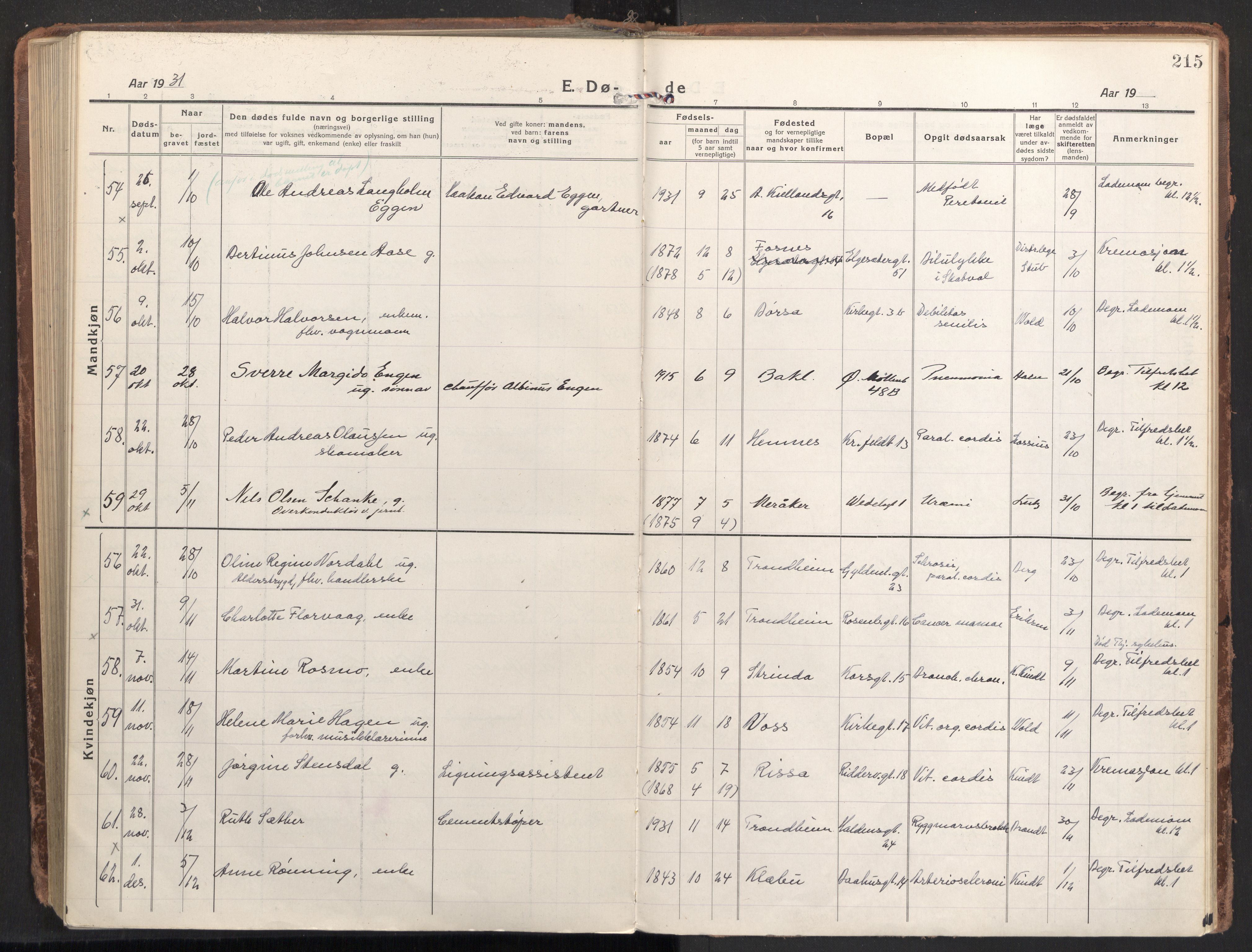 Ministerialprotokoller, klokkerbøker og fødselsregistre - Sør-Trøndelag, SAT/A-1456/604/L0207: Ministerialbok nr. 604A27, 1917-1933, s. 215