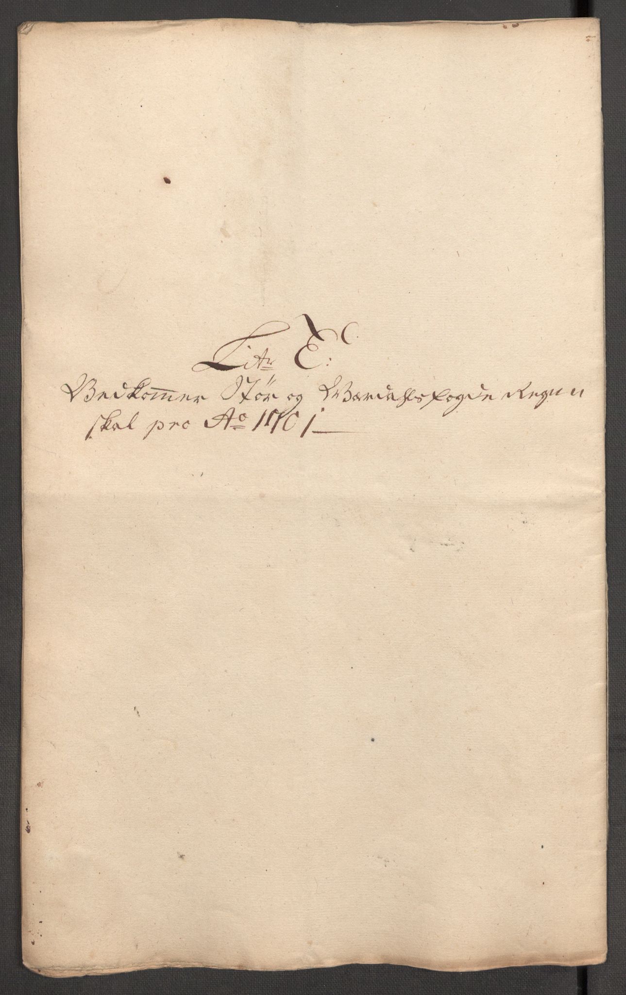 Rentekammeret inntil 1814, Reviderte regnskaper, Fogderegnskap, RA/EA-4092/R62/L4193: Fogderegnskap Stjørdal og Verdal, 1701-1702, s. 87