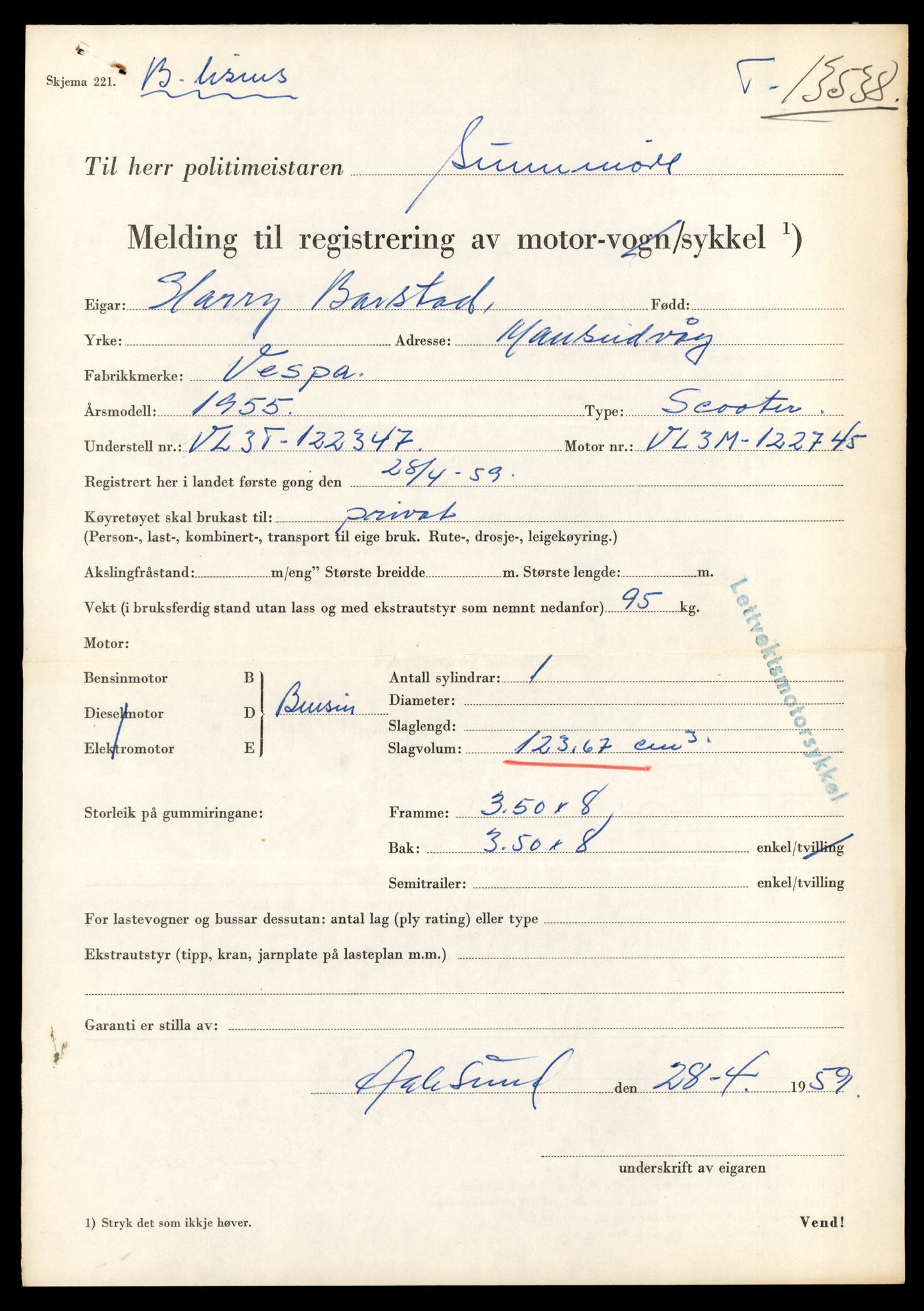 Møre og Romsdal vegkontor - Ålesund trafikkstasjon, AV/SAT-A-4099/F/Fe/L0040: Registreringskort for kjøretøy T 13531 - T 13709, 1927-1998, s. 166