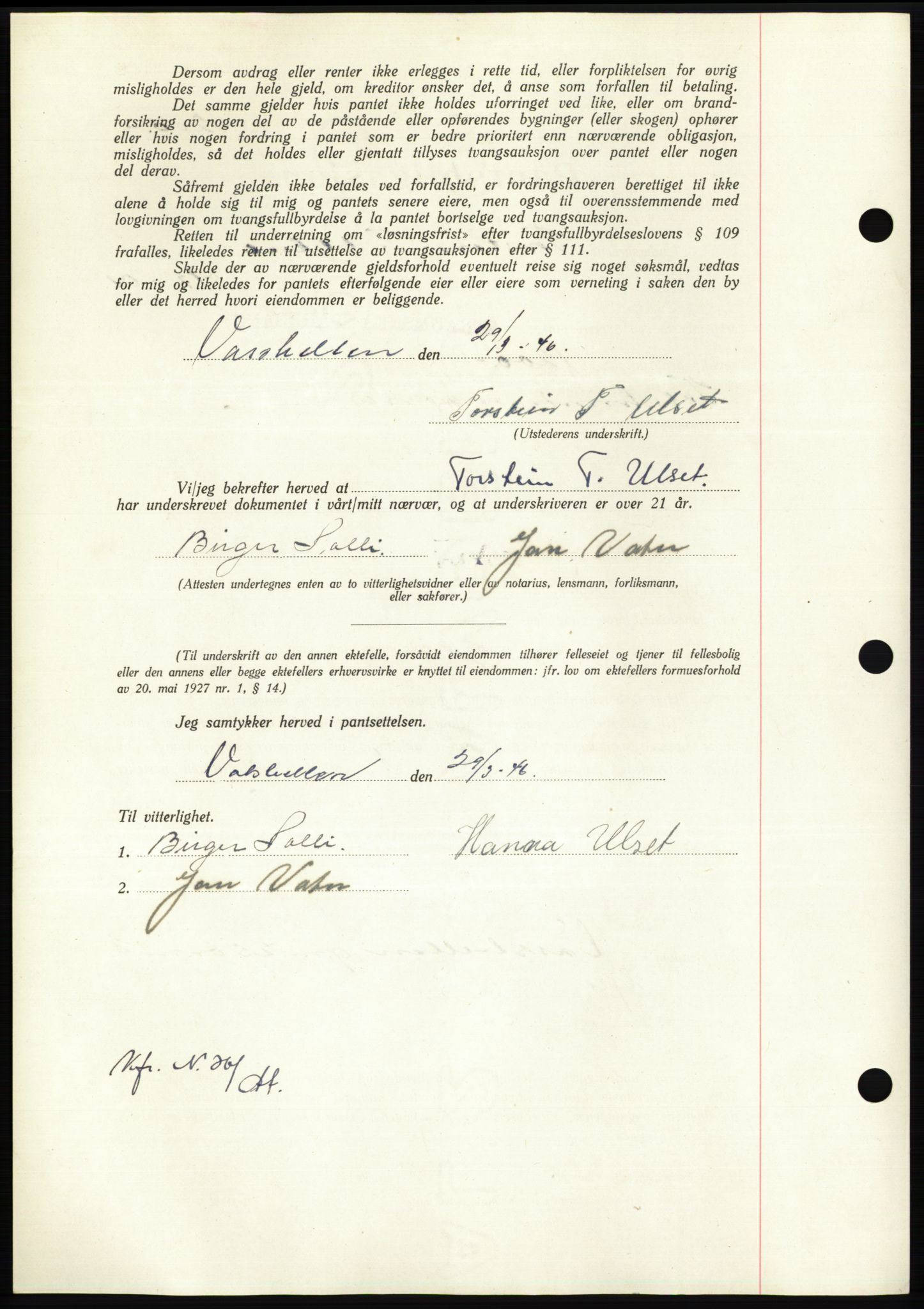 Nordmøre sorenskriveri, AV/SAT-A-4132/1/2/2Ca: Pantebok nr. B94, 1946-1946, Dagboknr: 749/1946