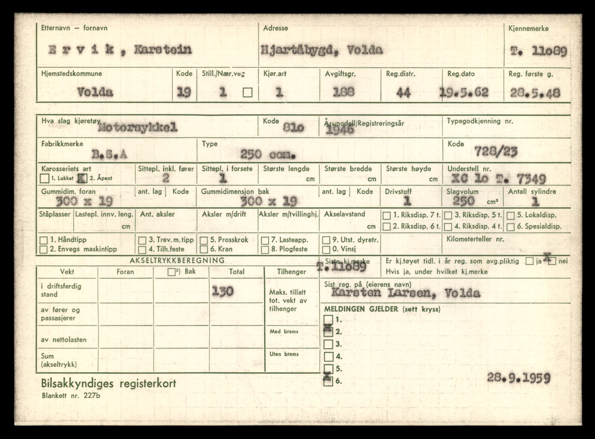 Møre og Romsdal vegkontor - Ålesund trafikkstasjon, AV/SAT-A-4099/F/Fe/L0026: Registreringskort for kjøretøy T 11046 - T 11160, 1927-1998, s. 1231