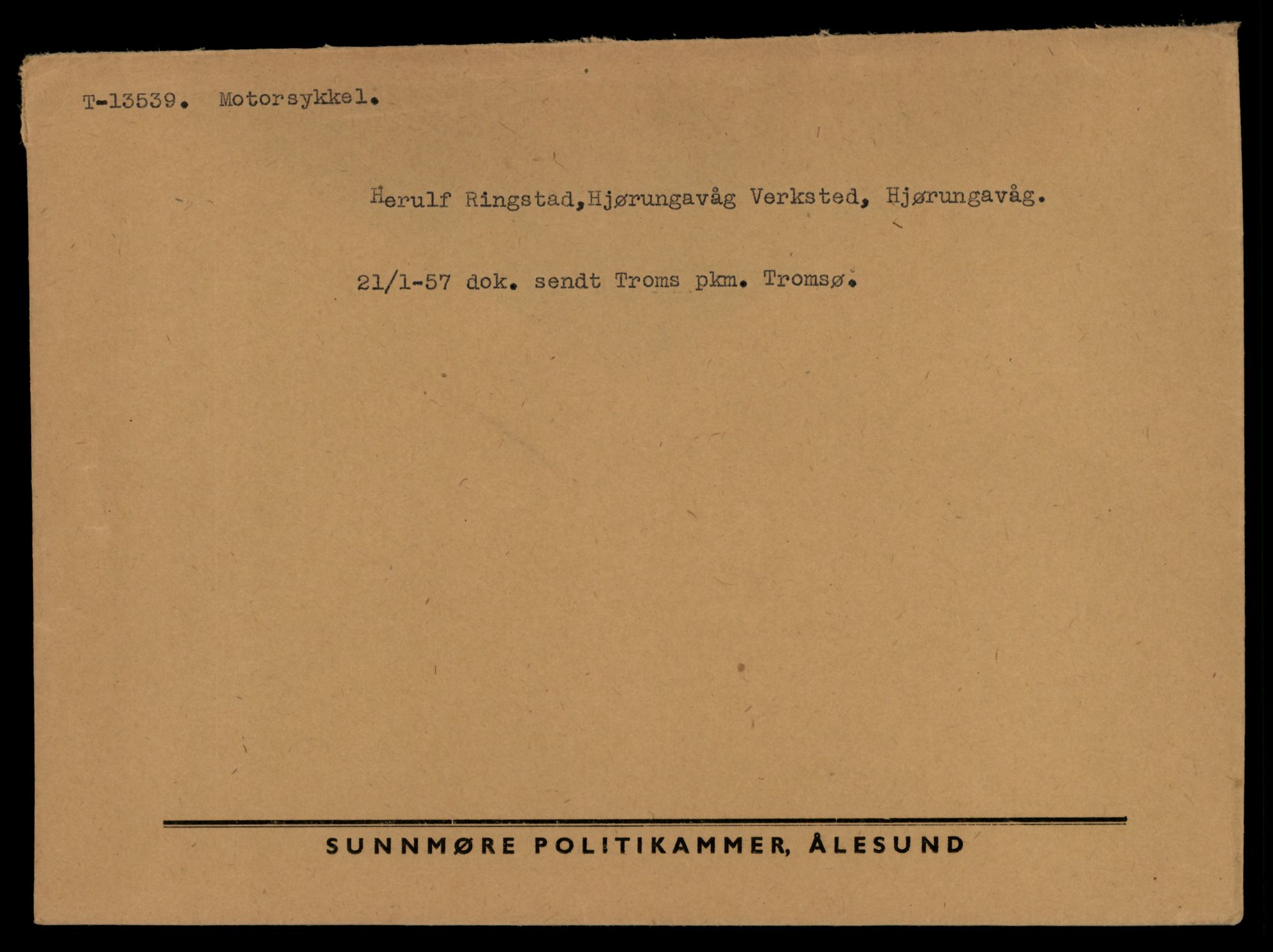 Møre og Romsdal vegkontor - Ålesund trafikkstasjon, AV/SAT-A-4099/F/Fe/L0040: Registreringskort for kjøretøy T 13531 - T 13709, 1927-1998, s. 174