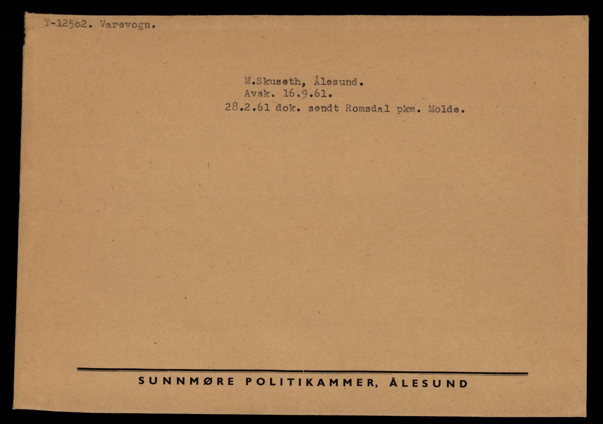 Møre og Romsdal vegkontor - Ålesund trafikkstasjon, AV/SAT-A-4099/F/Fe/L0034: Registreringskort for kjøretøy T 12500 - T 12652, 1927-1998, s. 43
