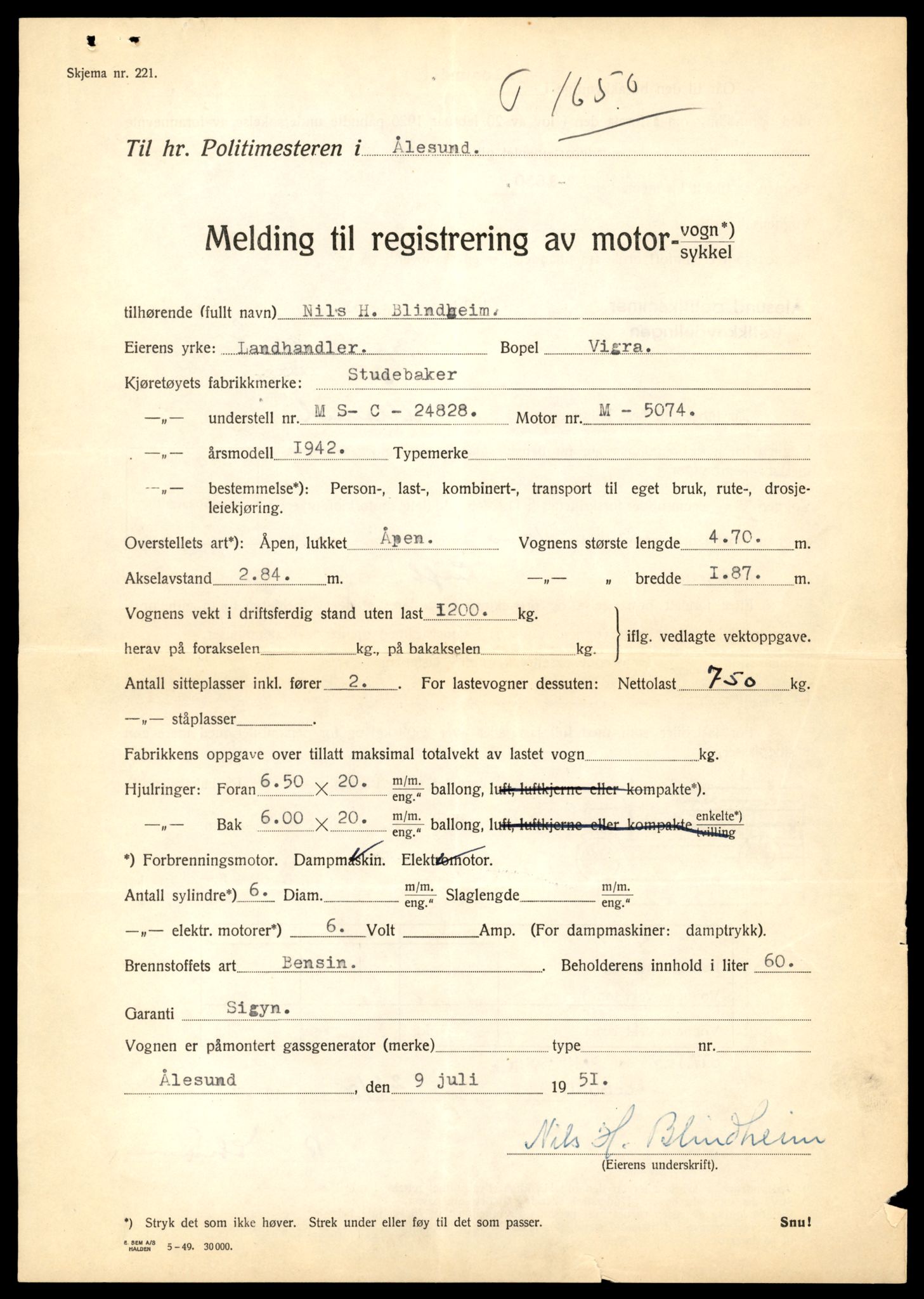 Møre og Romsdal vegkontor - Ålesund trafikkstasjon, AV/SAT-A-4099/F/Fe/L0014: Registreringskort for kjøretøy T 1565 - T 1698, 1927-1998, s. 1884