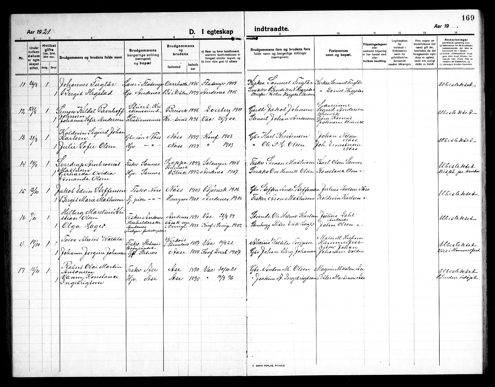 Ministerialprotokoller, klokkerbøker og fødselsregistre - Nordland, AV/SAT-A-1459/897/L1415: Klokkerbok nr. 897C05, 1916-1945, s. 169