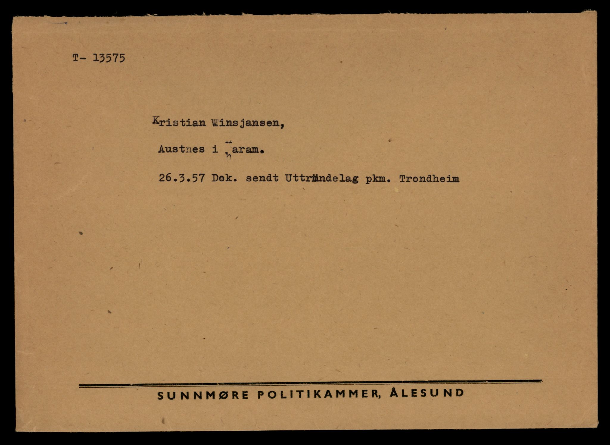 Møre og Romsdal vegkontor - Ålesund trafikkstasjon, AV/SAT-A-4099/F/Fe/L0040: Registreringskort for kjøretøy T 13531 - T 13709, 1927-1998, s. 833