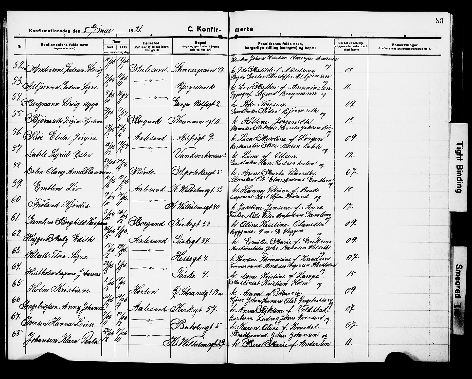 Ministerialprotokoller, klokkerbøker og fødselsregistre - Møre og Romsdal, AV/SAT-A-1454/529/L0472: Klokkerbok nr. 529C09, 1917-1929, s. 83