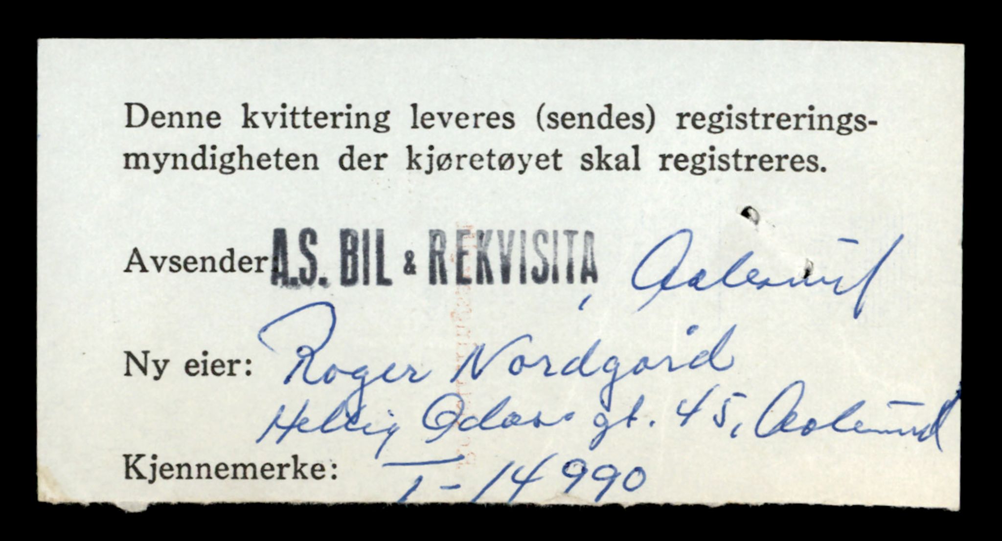 Møre og Romsdal vegkontor - Ålesund trafikkstasjon, SAT/A-4099/F/Fe/L0049: Registreringskort for kjøretøy T 14864 - T 18613, 1927-1998, s. 3004