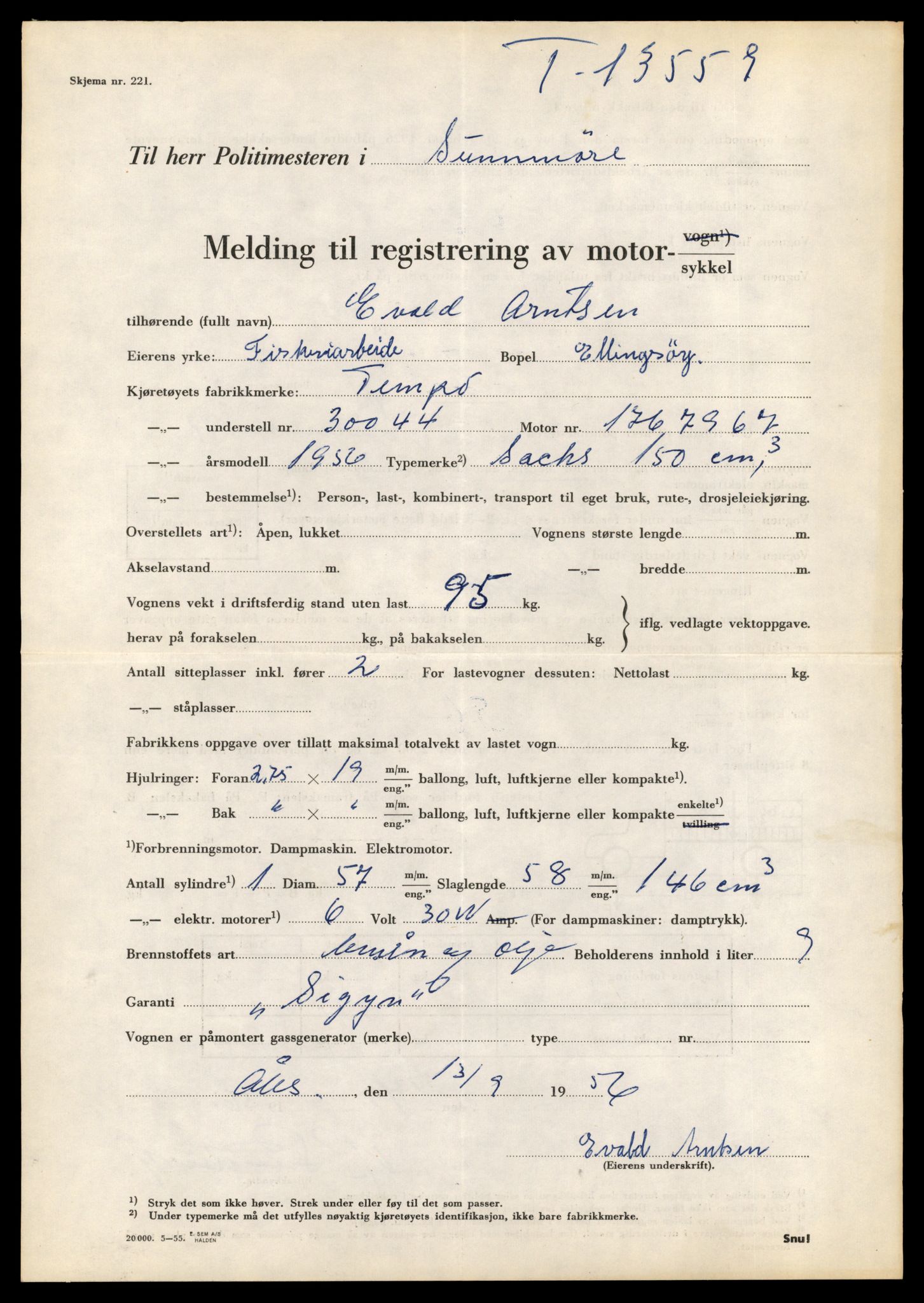 Møre og Romsdal vegkontor - Ålesund trafikkstasjon, AV/SAT-A-4099/F/Fe/L0040: Registreringskort for kjøretøy T 13531 - T 13709, 1927-1998, s. 588