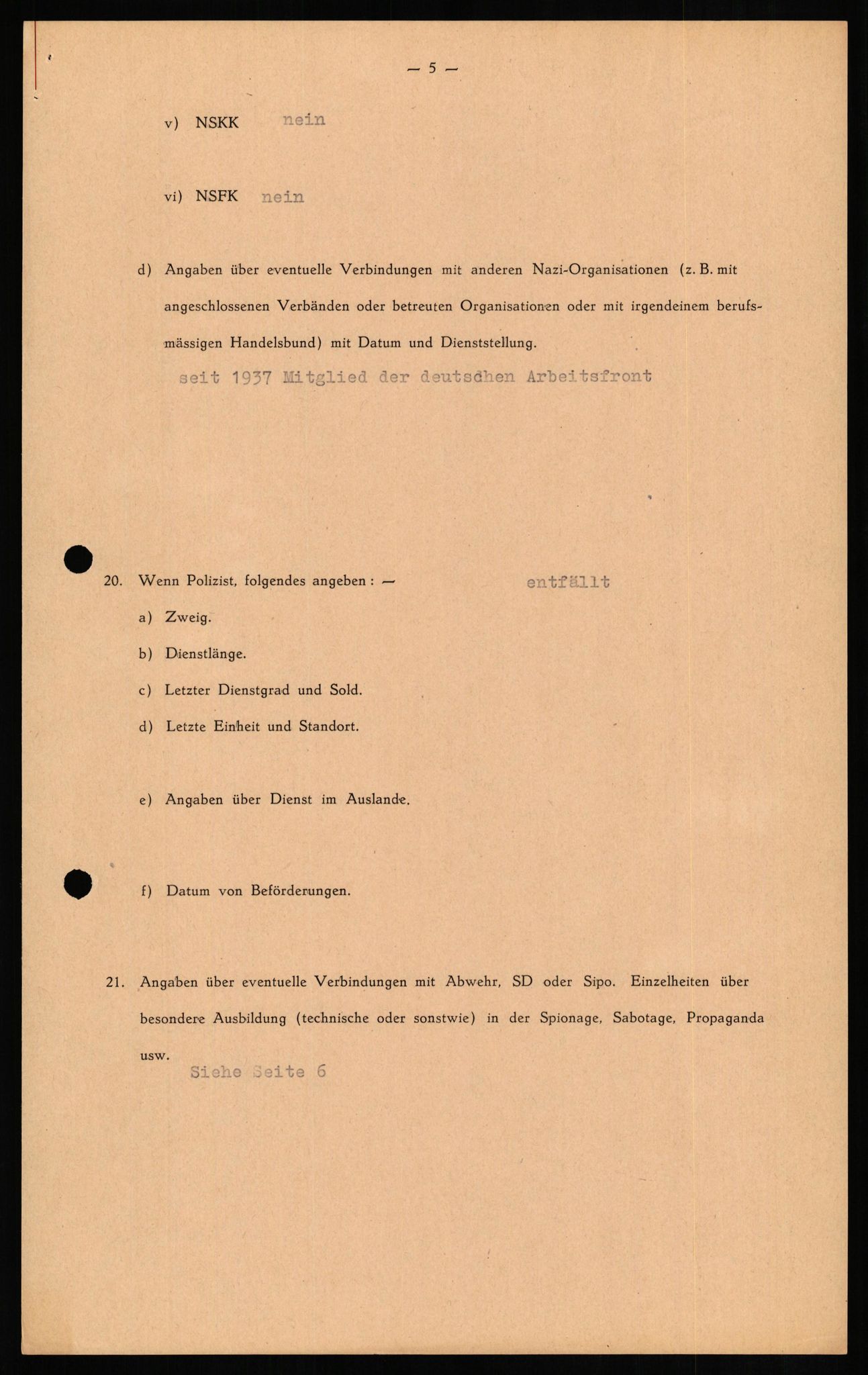 Forsvaret, Forsvarets overkommando II, AV/RA-RAFA-3915/D/Db/L0013: CI Questionaires. Tyske okkupasjonsstyrker i Norge. Tyskere., 1945-1946, s. 325