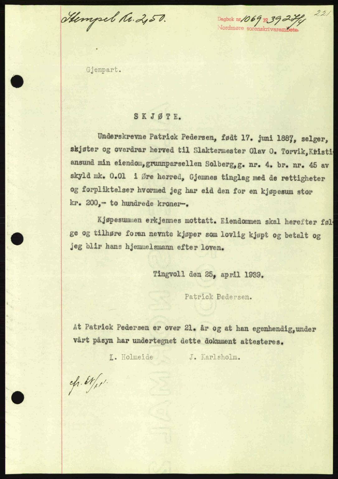 Nordmøre sorenskriveri, SAT/A-4132/1/2/2Ca: Pantebok nr. A86, 1939-1939, Dagboknr: 1069/1939