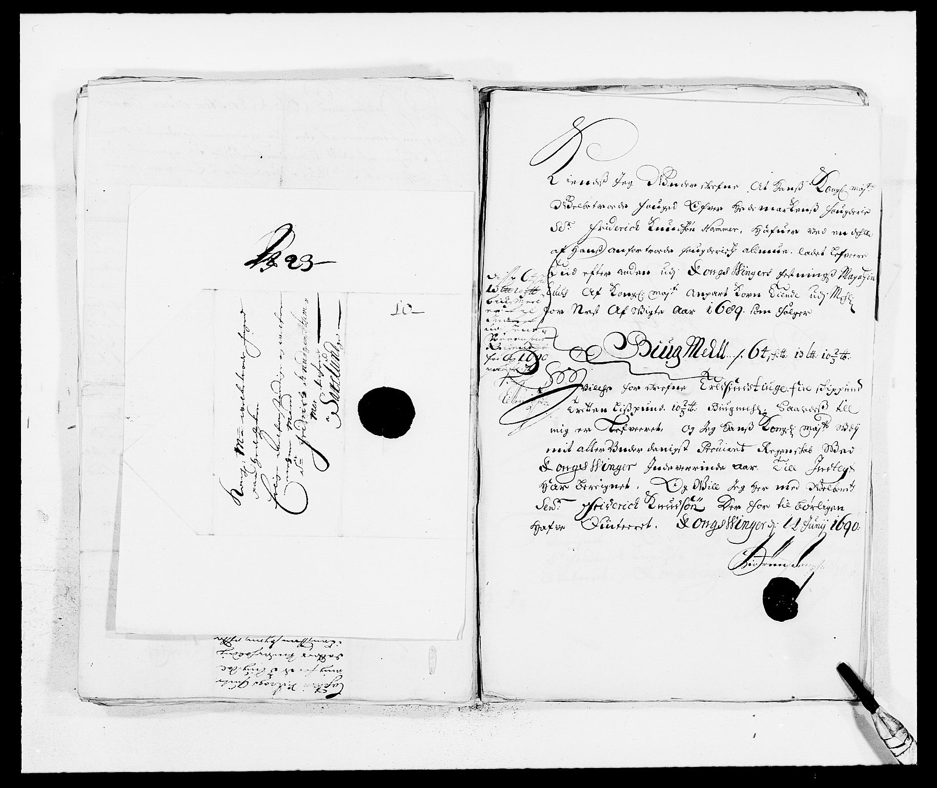Rentekammeret inntil 1814, Reviderte regnskaper, Fogderegnskap, AV/RA-EA-4092/R16/L1031: Fogderegnskap Hedmark, 1689-1692, s. 303