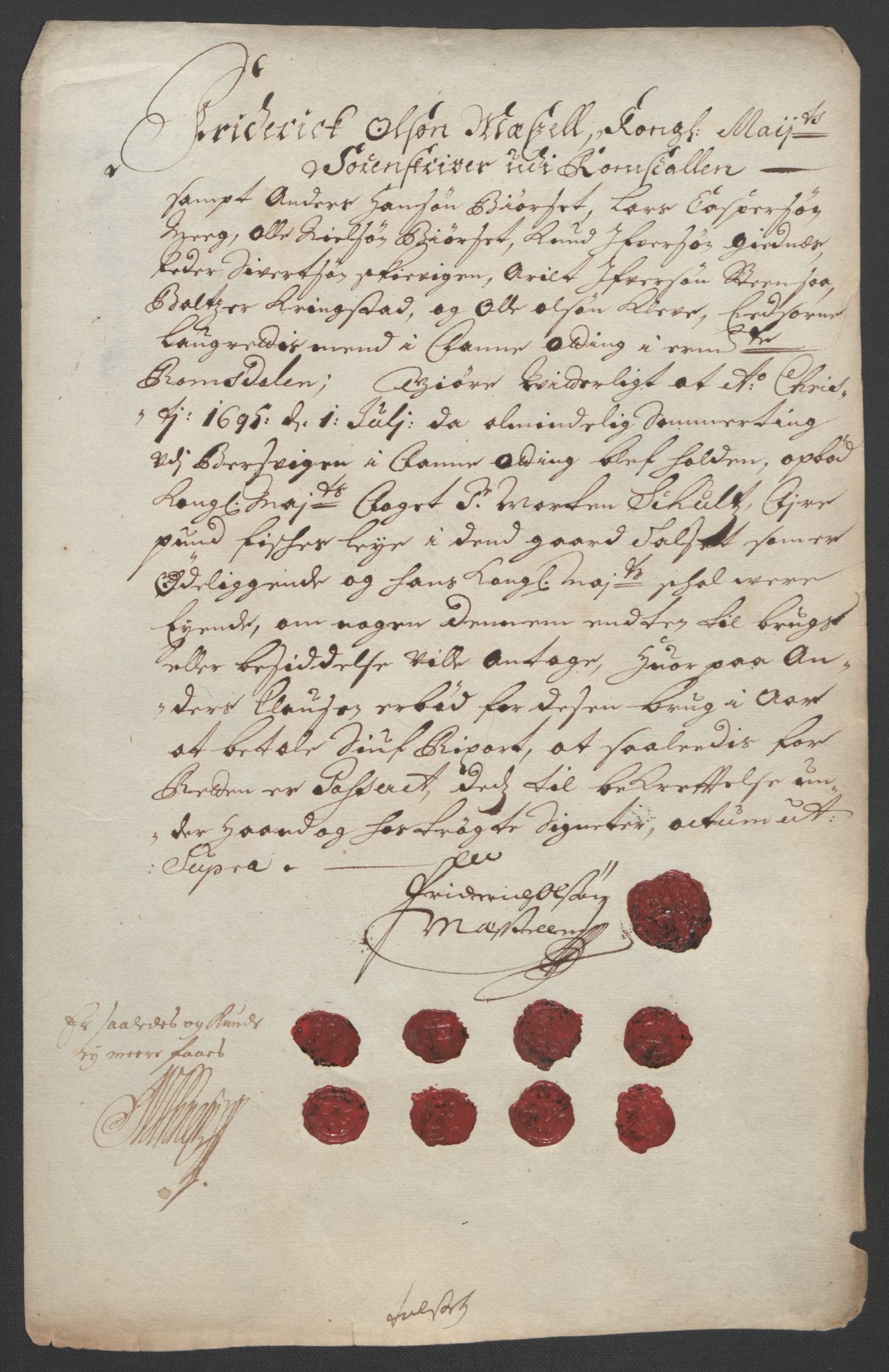 Rentekammeret inntil 1814, Reviderte regnskaper, Fogderegnskap, RA/EA-4092/R55/L3652: Fogderegnskap Romsdal, 1695-1696, s. 146