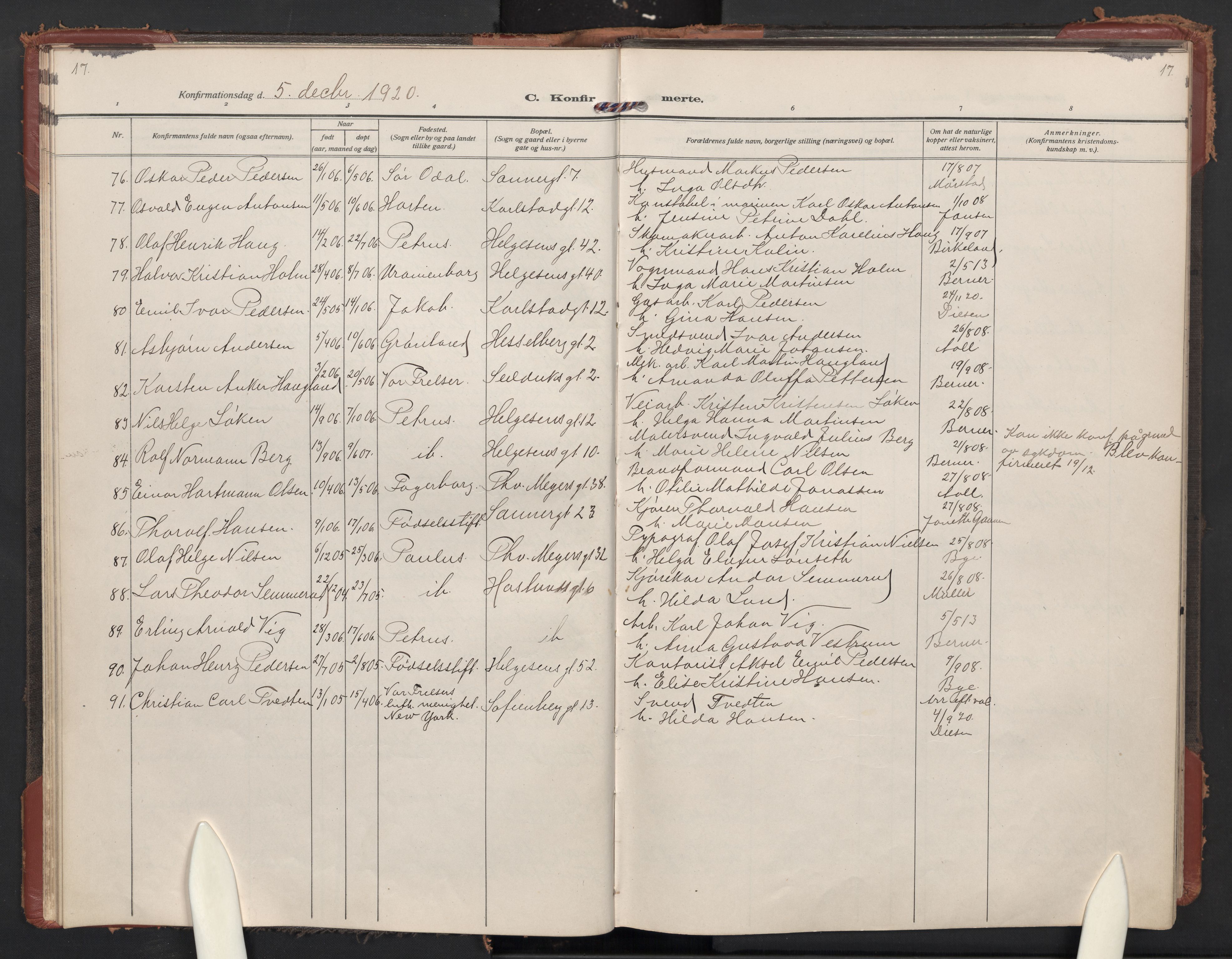Paulus prestekontor Kirkebøker, AV/SAO-A-10871/F/Fa/L0026: Ministerialbok nr. 26, 1920-1932, s. 17