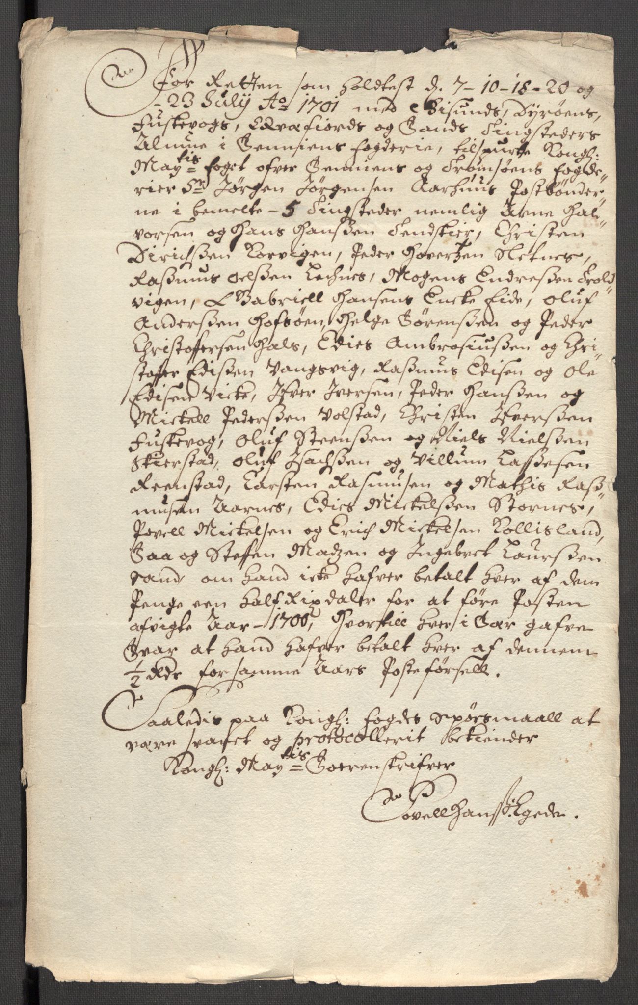 Rentekammeret inntil 1814, Reviderte regnskaper, Fogderegnskap, AV/RA-EA-4092/R68/L4755: Fogderegnskap Senja og Troms, 1700-1704, s. 98