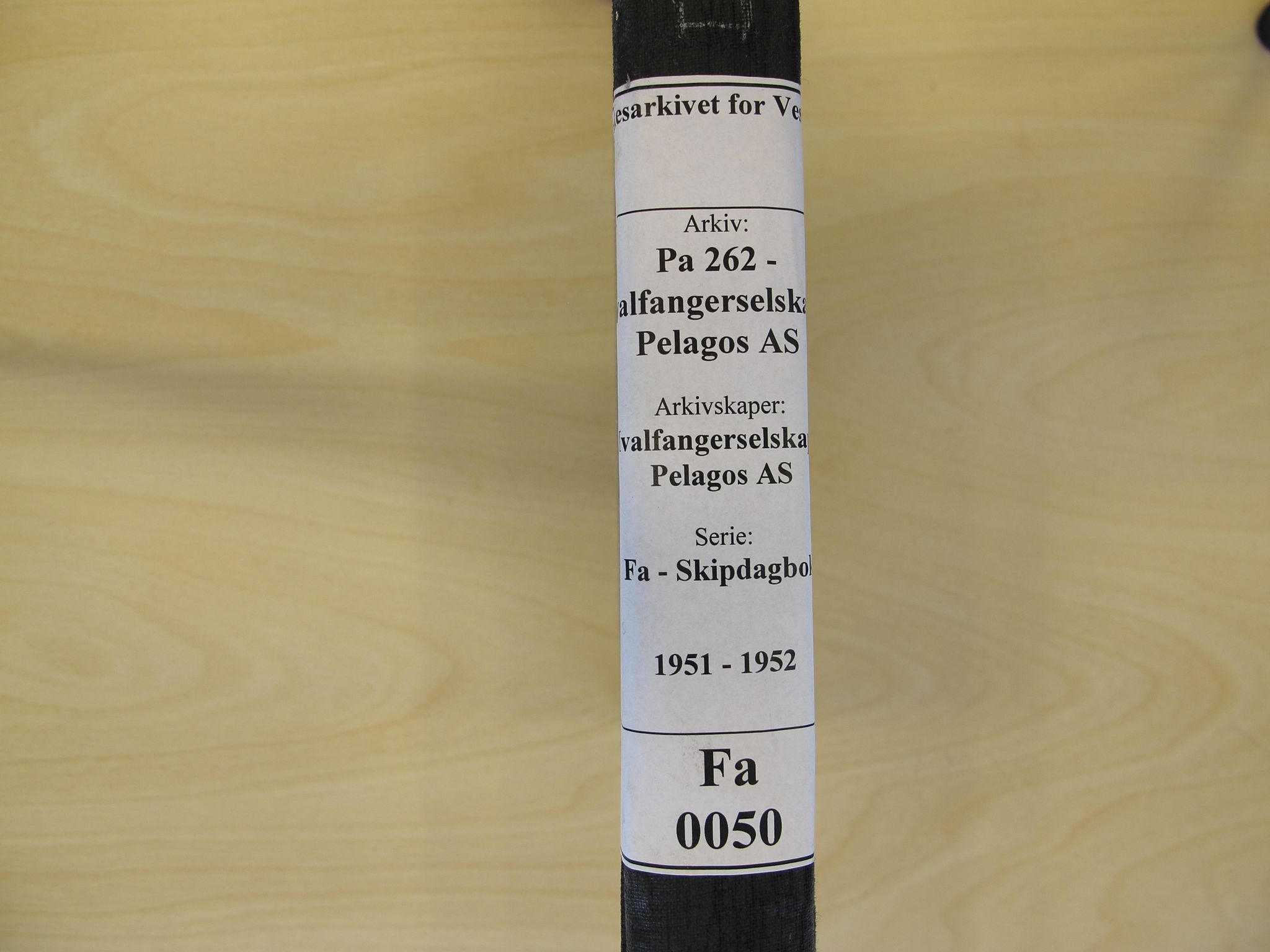 Pa 262 - Hvalfangerselskapet Pelagos AS, VEMU/A-1330/F/Fa/L0050: Gos VIII, hb - dekksdagbok, kladd., 1951-1952