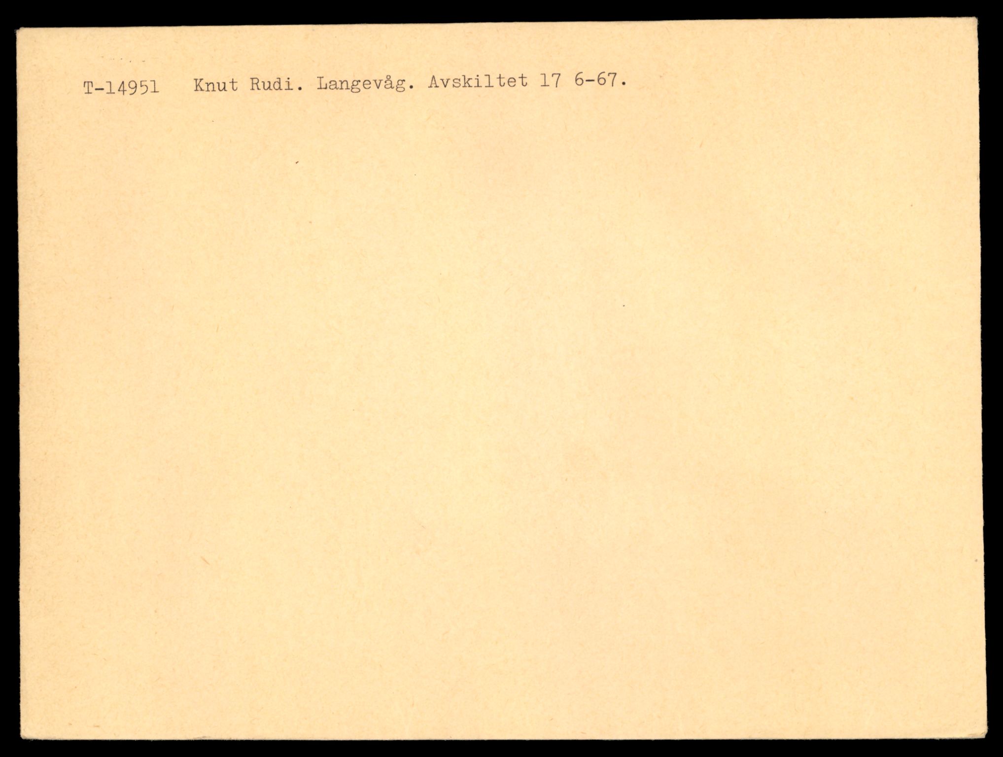 Møre og Romsdal vegkontor - Ålesund trafikkstasjon, AV/SAT-A-4099/F/Fe/L0049: Registreringskort for kjøretøy T 14864 - T 18613, 1927-1998, s. 1989