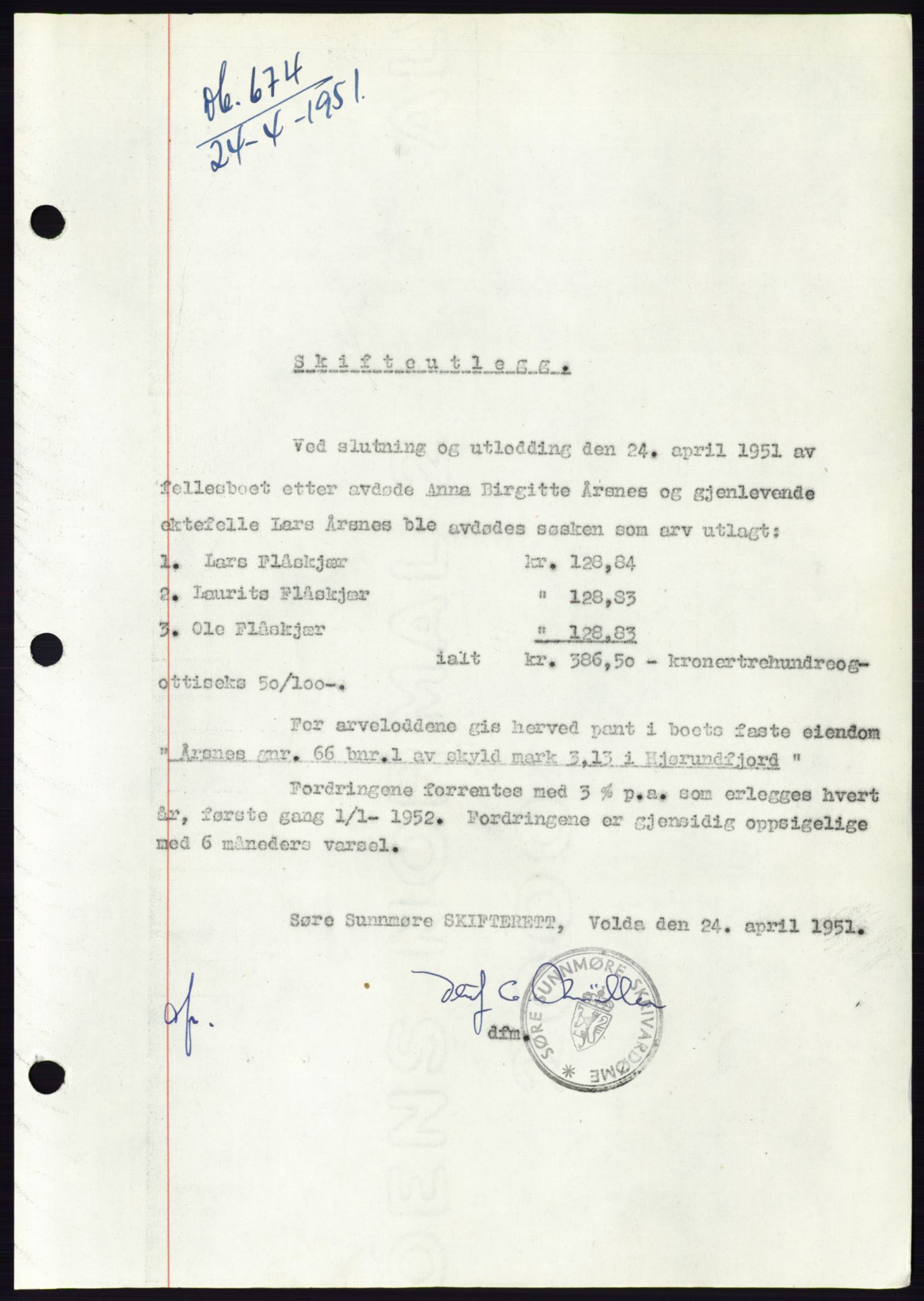 Søre Sunnmøre sorenskriveri, SAT/A-4122/1/2/2C/L0089: Pantebok nr. 15A, 1951-1951, Dagboknr: 674/1951