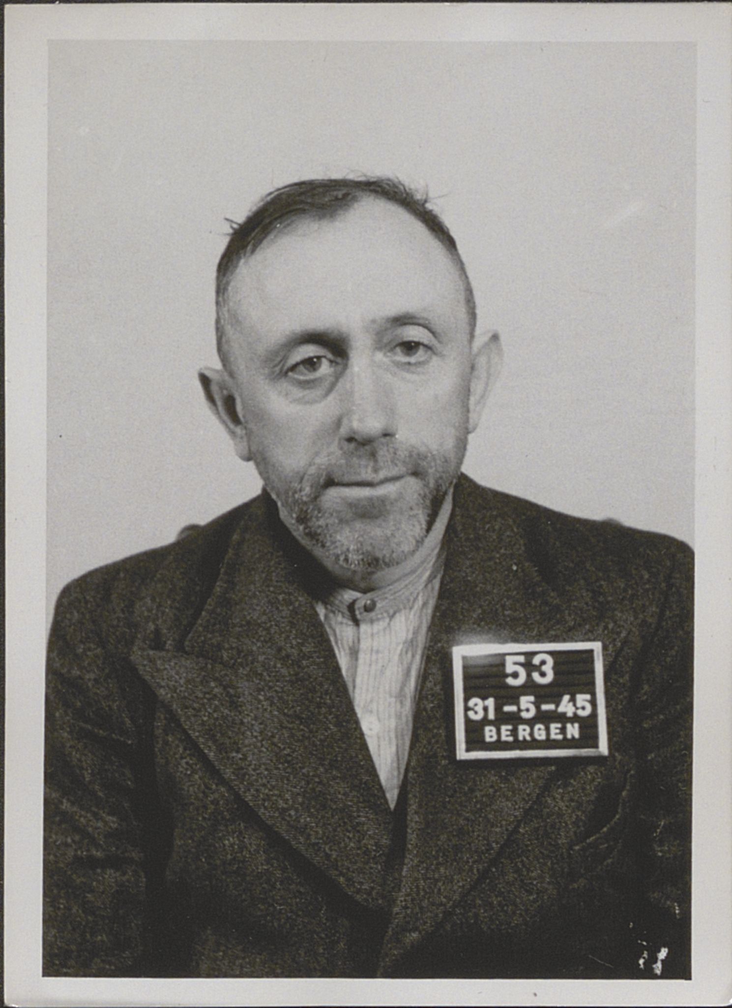 Bergen politikammer / politidistrikt, SAB/A-60401/Y/Yc/Ycd/L0004: Personfoto - landsvikere etc, 1945-1947, s. 45